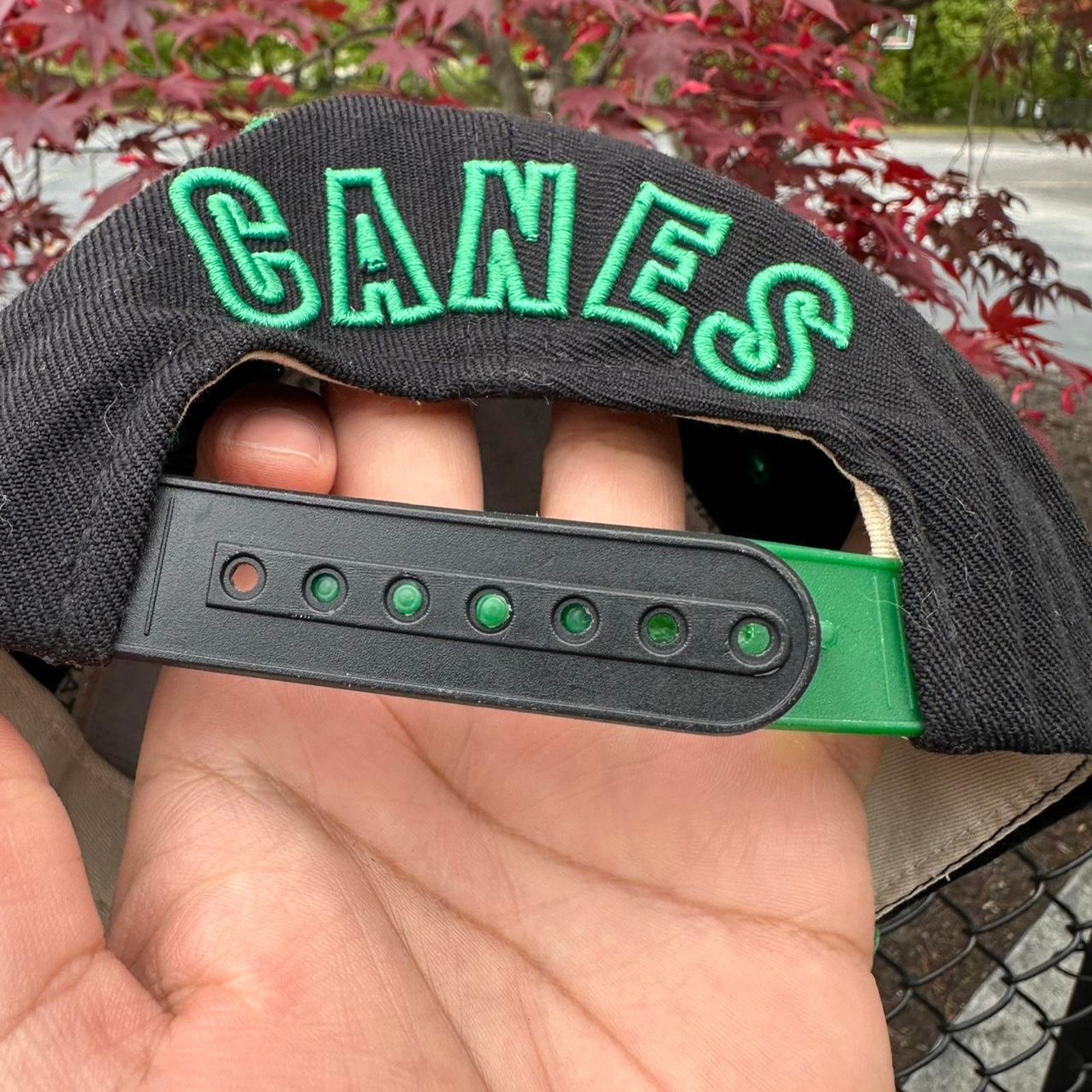 Vintage Vintage Miami Hurricanes SnapBack Hat Size ONE SIZE - 5 Thumbnail