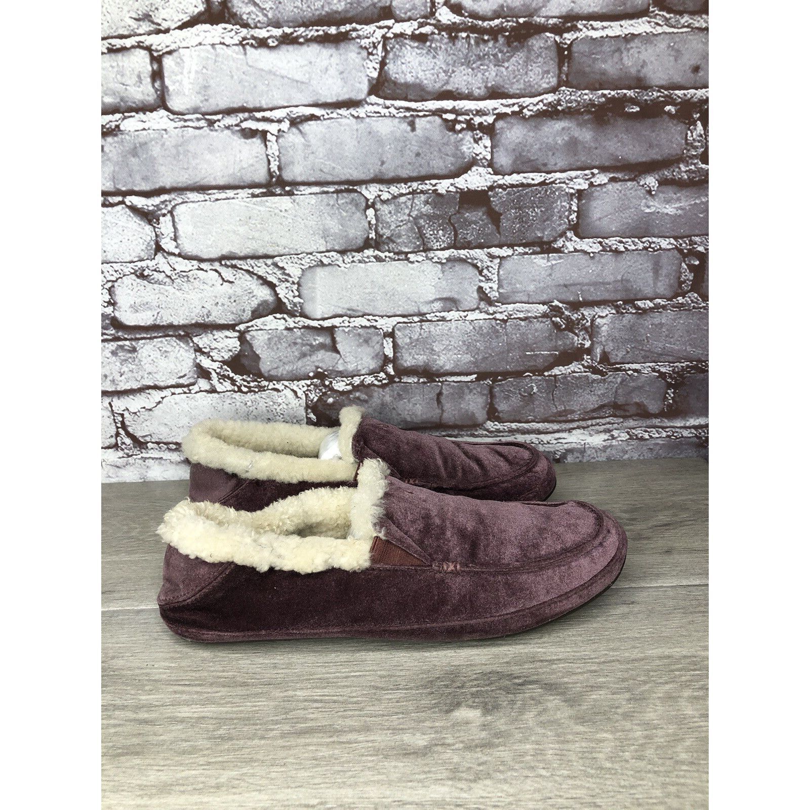 Olukai OluKai Ku'una Lanui Red Ginger Velvet Sheep Fur Slippers Wom Size US 10 / IT 40 - 16 Thumbnail
