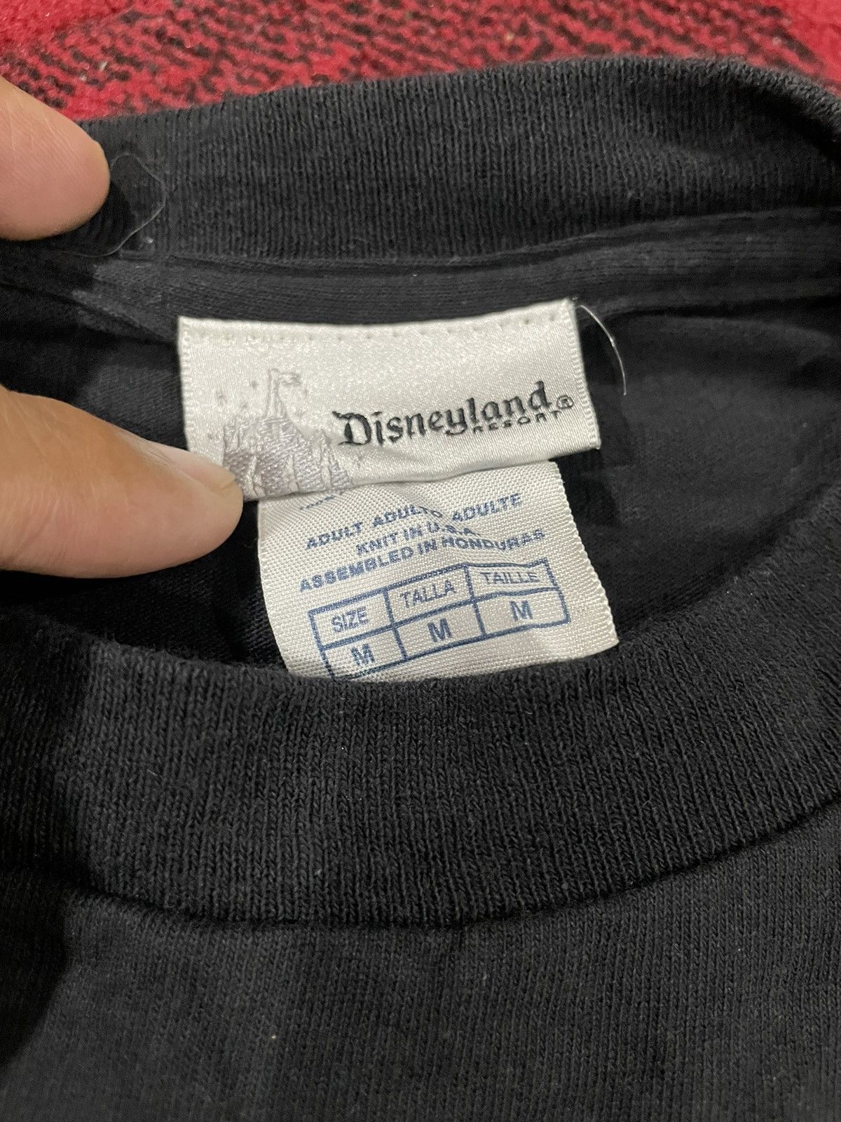Disney × Vintage Pirates Of The Carribean Movie Tee Size US M / EU 48-50 / 2 - 8 Thumbnail