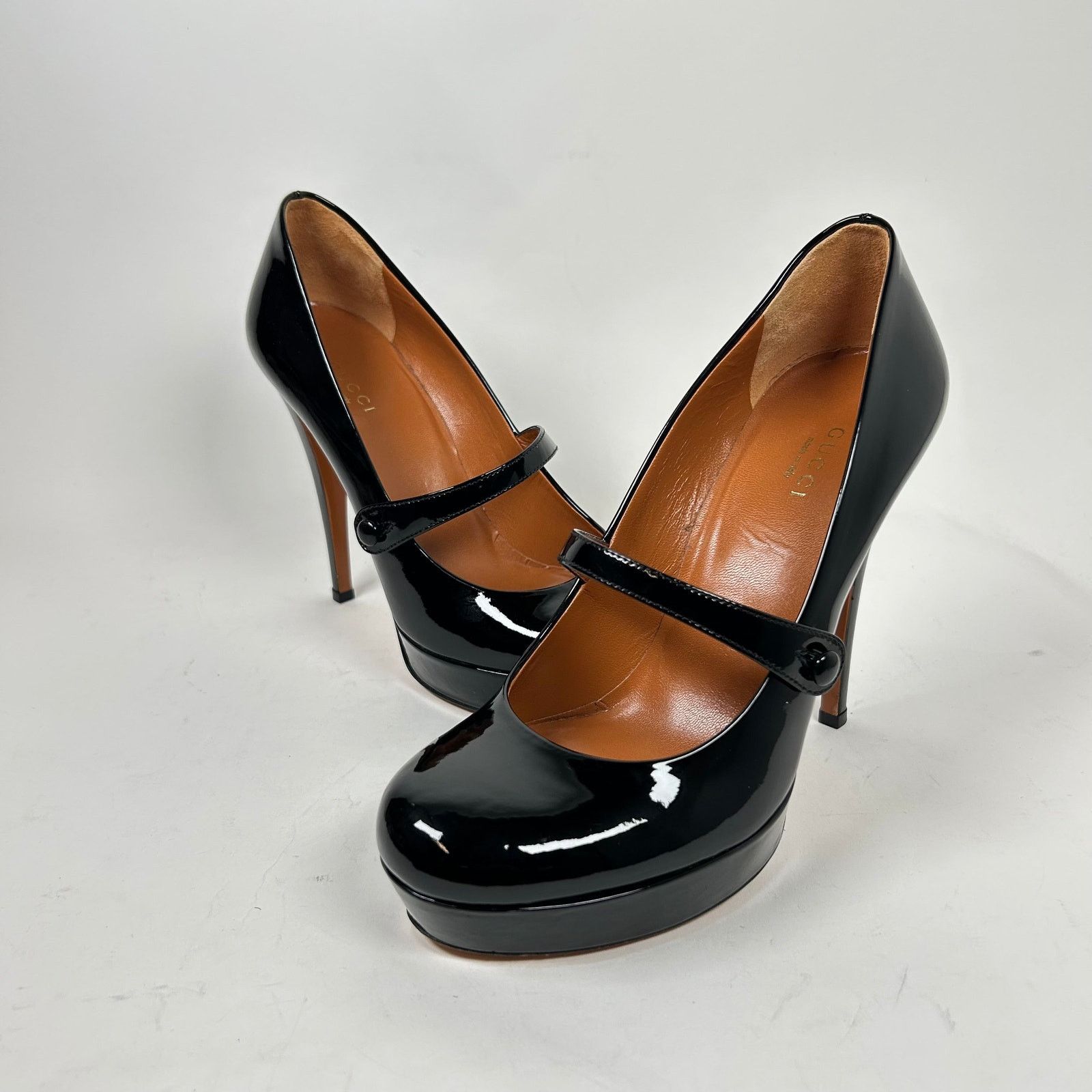 Gucci Gucci Black Patent Leather Mary Janes Size 36.5 Size US 6.5 / IT 36.5 - 4 Thumbnail