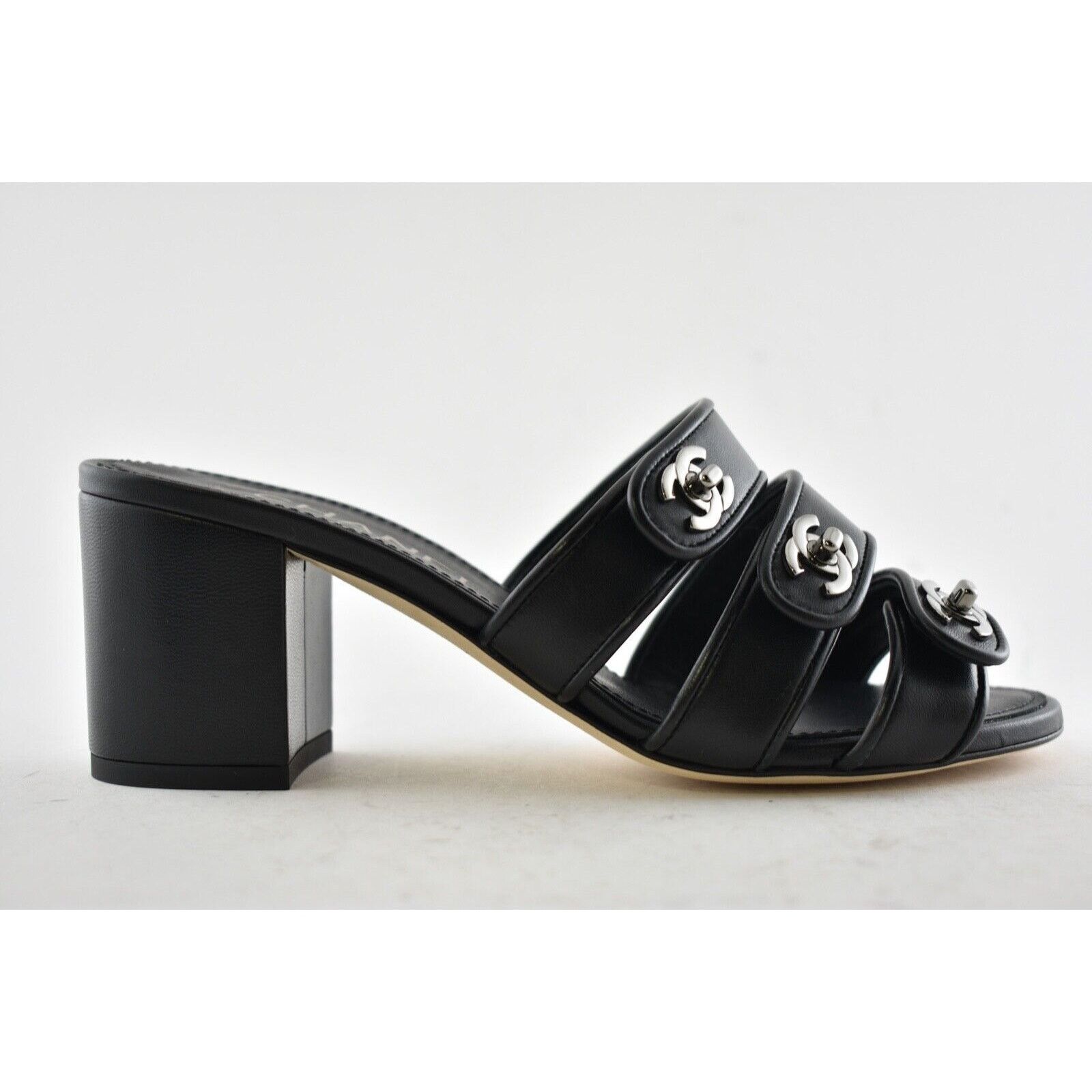 Chanel 19P Turnlock CC Logo Mule Strap Slide Block Heel Sandal 36 Size US 6 / IT 36 - 2 Thumbnail