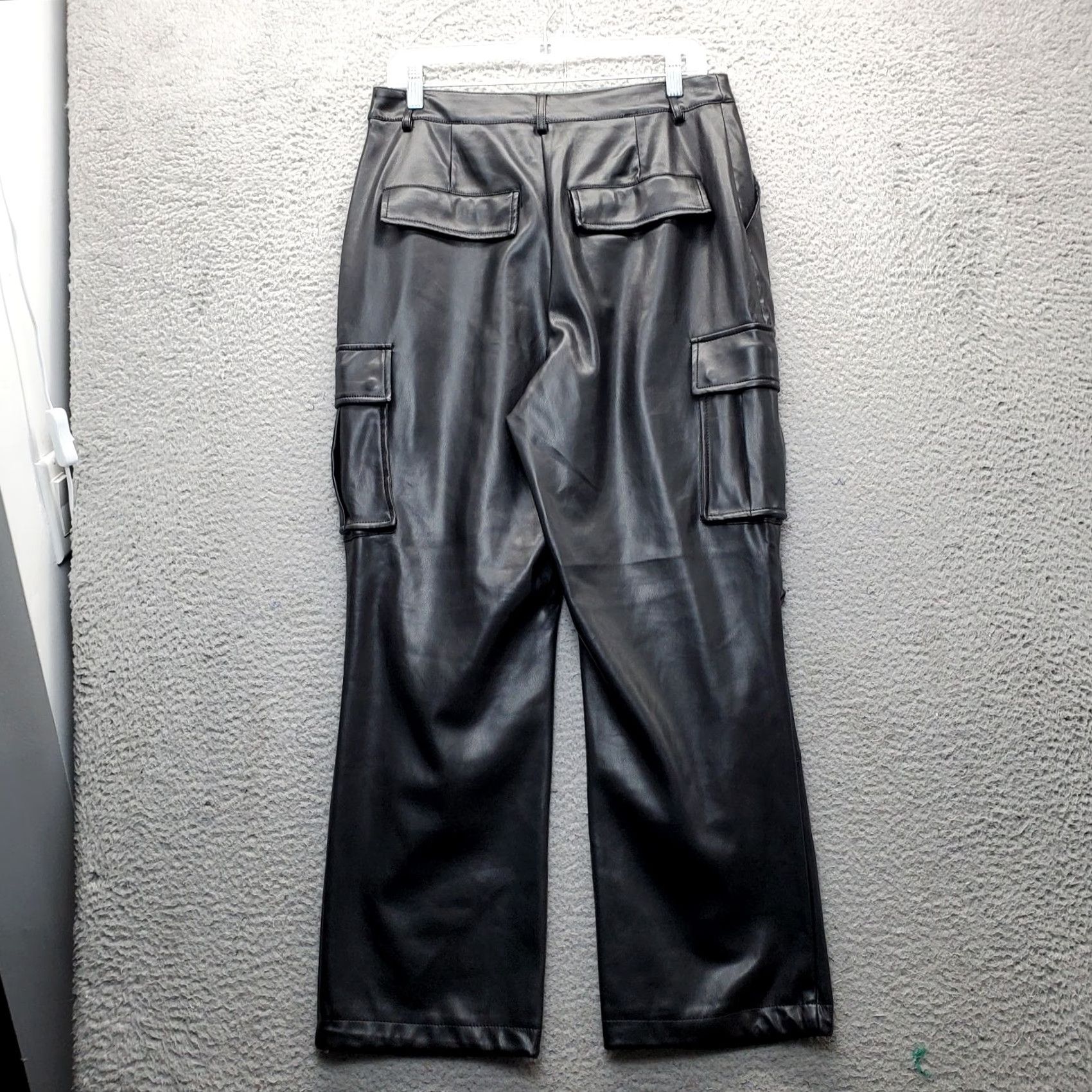 7 For All Mankind 7 For All Mankind Mens Faux Leather Cargo Pants M Black Fleece Lined Straight Size US 31 - 2 Thumbnail