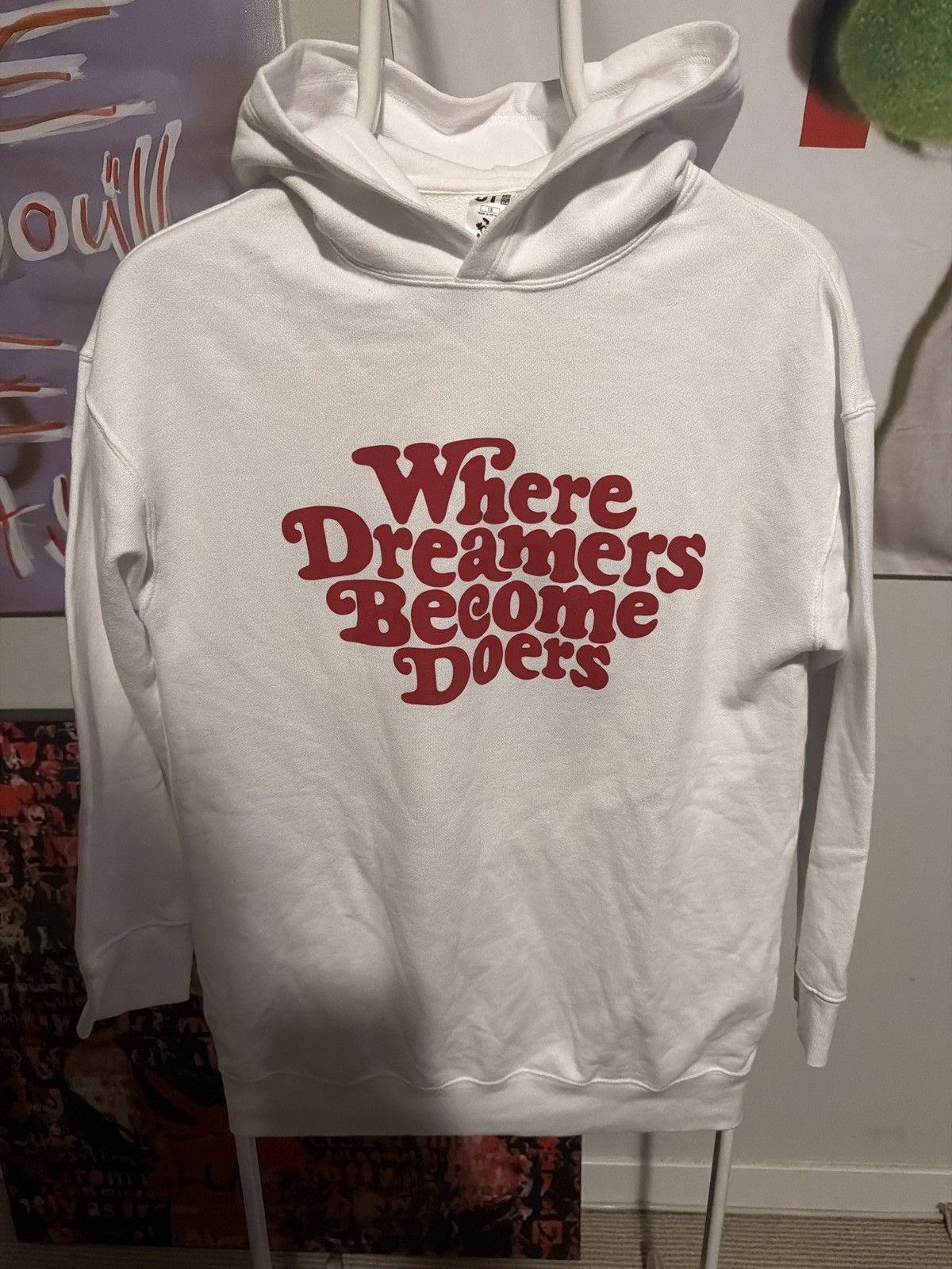 Uniqlo Uniqlo X Verdy Hoodie SIZE 13 YOUTH Size US XXS / EU 40 - 1 Thumbnail