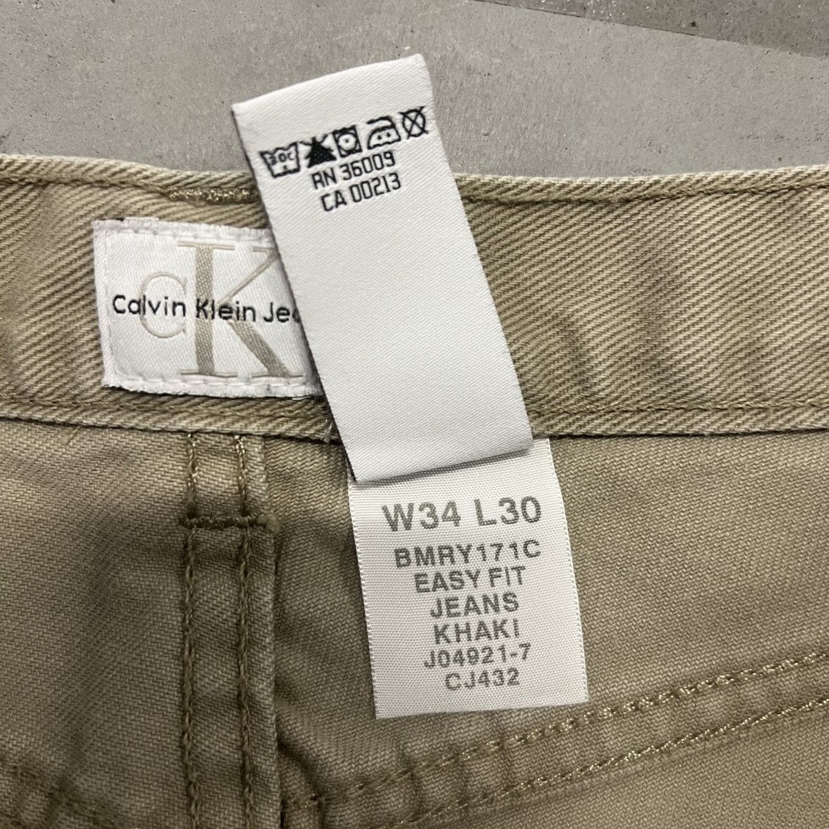 Calvin Klein × Vintage Crazy Vintage Y2K Easy Fit Khaki Calvin klein Jeans! Size US 34 / EU 50 - 8 Thumbnail