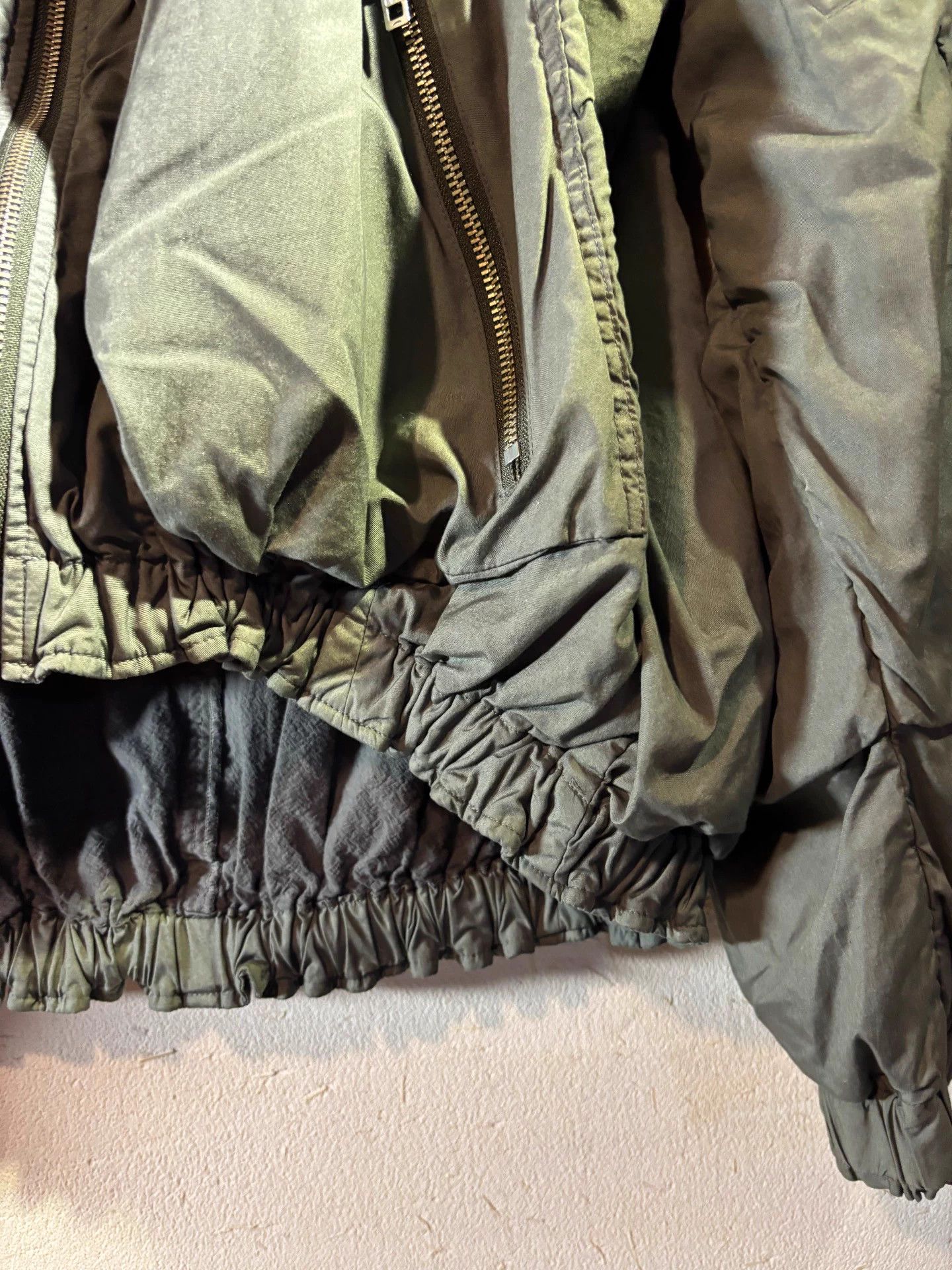 Other issuethings pleated short wide grn flight jkt Size US M / EU 48-50 / 2 - 5 Thumbnail