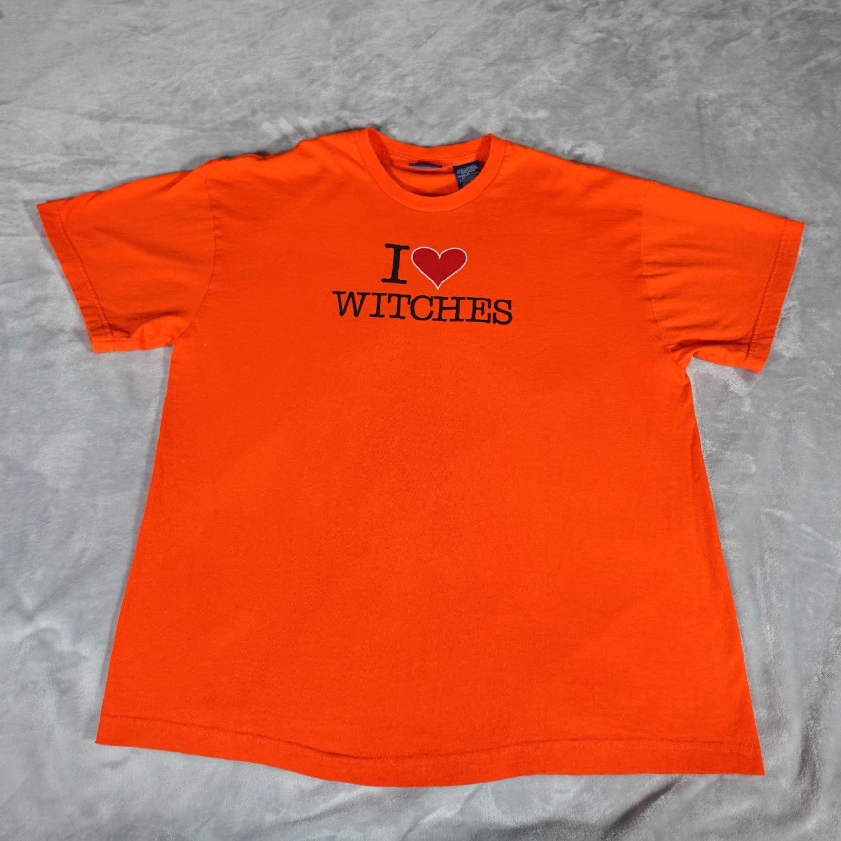 Vintage VINTAGE I Love Witches Halloween T-Shirt Mens XL Short Sleeve Orange Y2K Size US XL / EU 56 / 4 - 2 Thumbnail