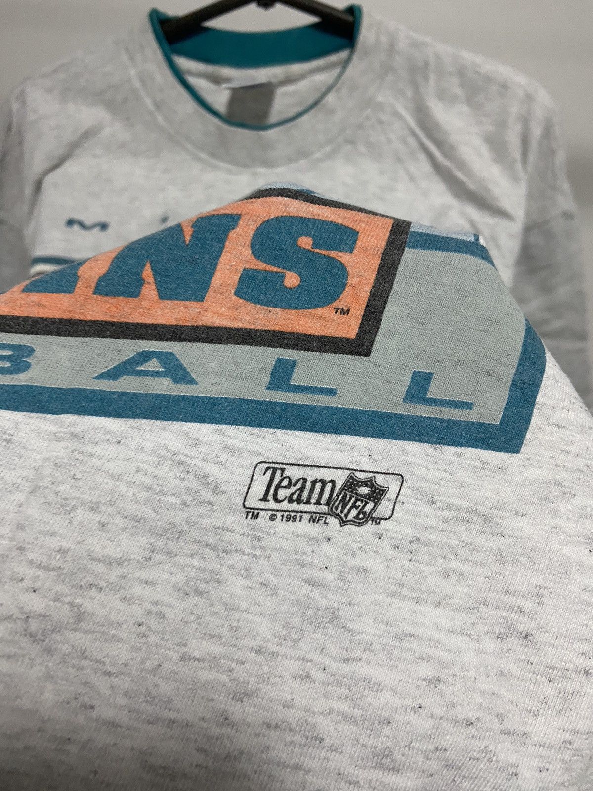 NFL USA Miami Dolphins big logo NFL 1991 vintage 🏉 Size US XL / EU 56 / 4 - 7 Thumbnail