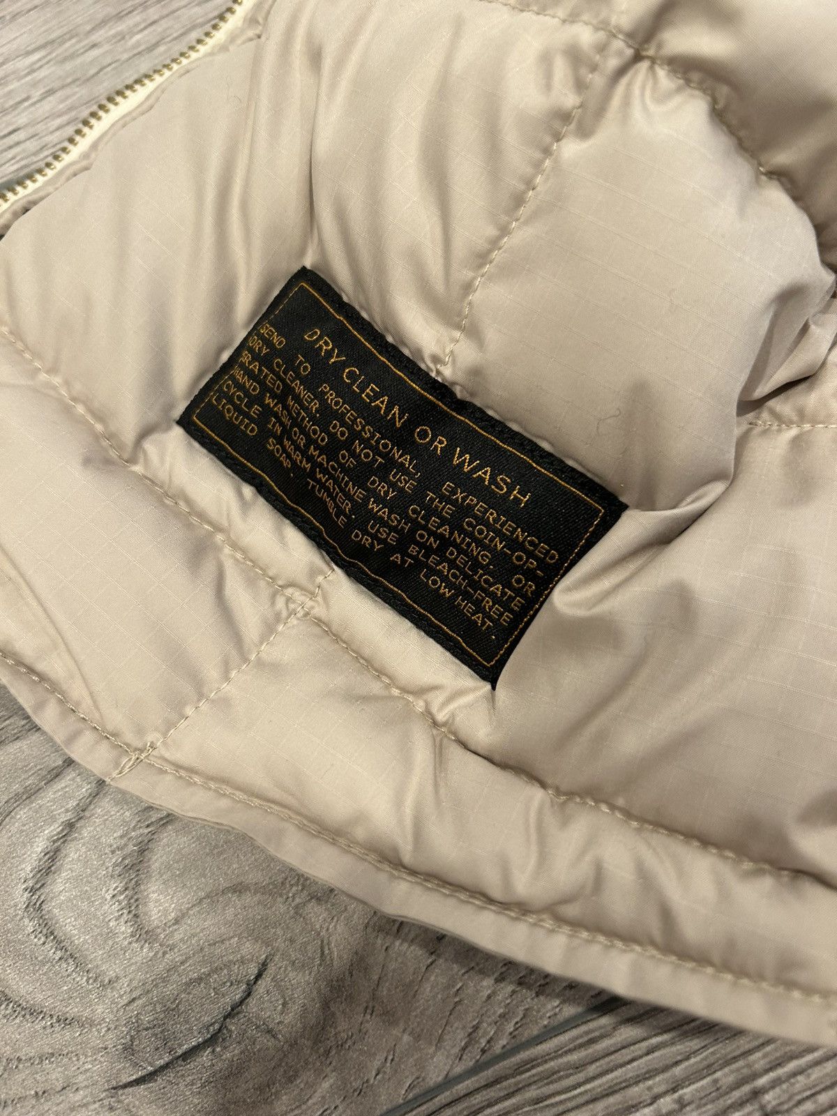 Eddie Bauer × JJJJound Jjjjound Eddie Bauer Vest Size US L / EU 52-54 / 3 - 6 Thumbnail