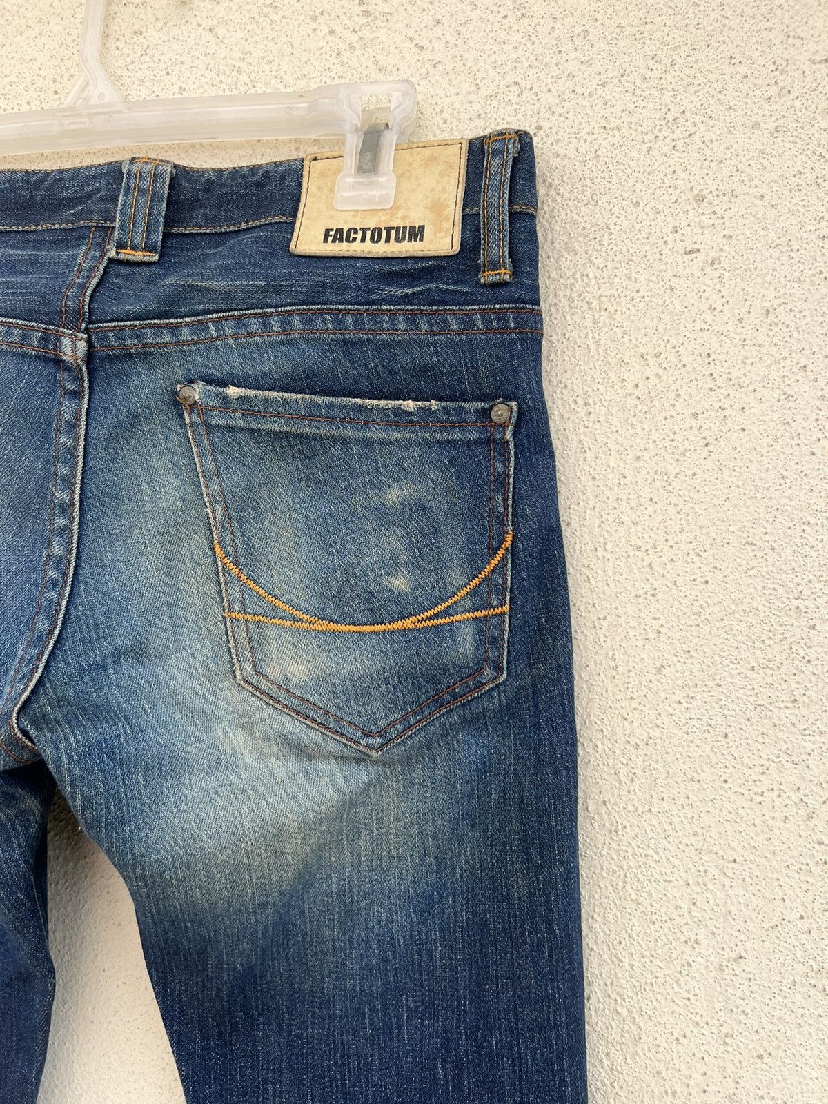 FACTOTUM FACTOTUM Japan Stretch Dirty Muddy Denim Flare Jeans Size US 29 - 18 Thumbnail