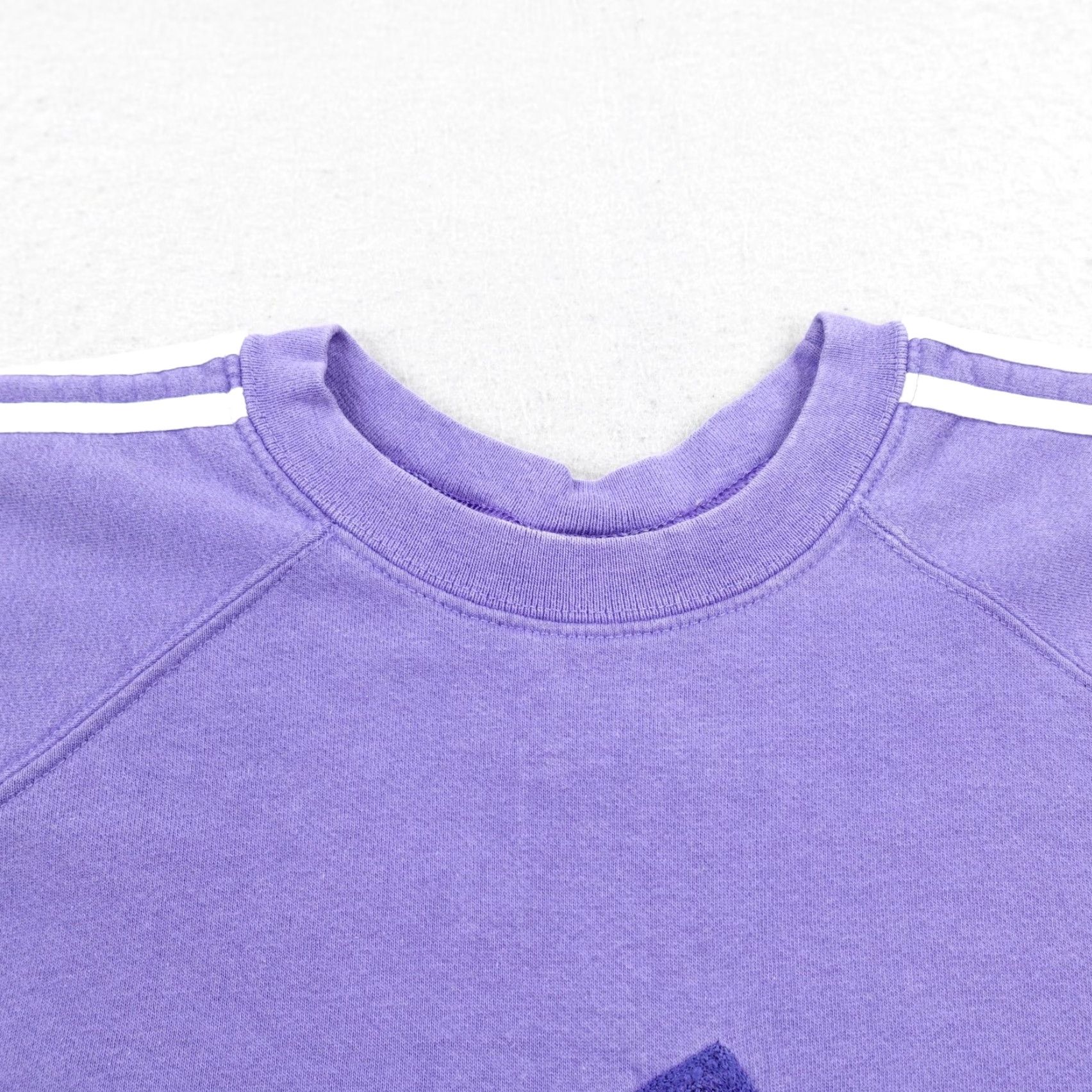 Adidas VINTAGE Adidas Sweatshirt Womens Medium Purple Crewneck Pullover 90s Graphic Print Logo Sweatshirt Size M / US 6-8 / IT 42-44 - 3 Thumbnail