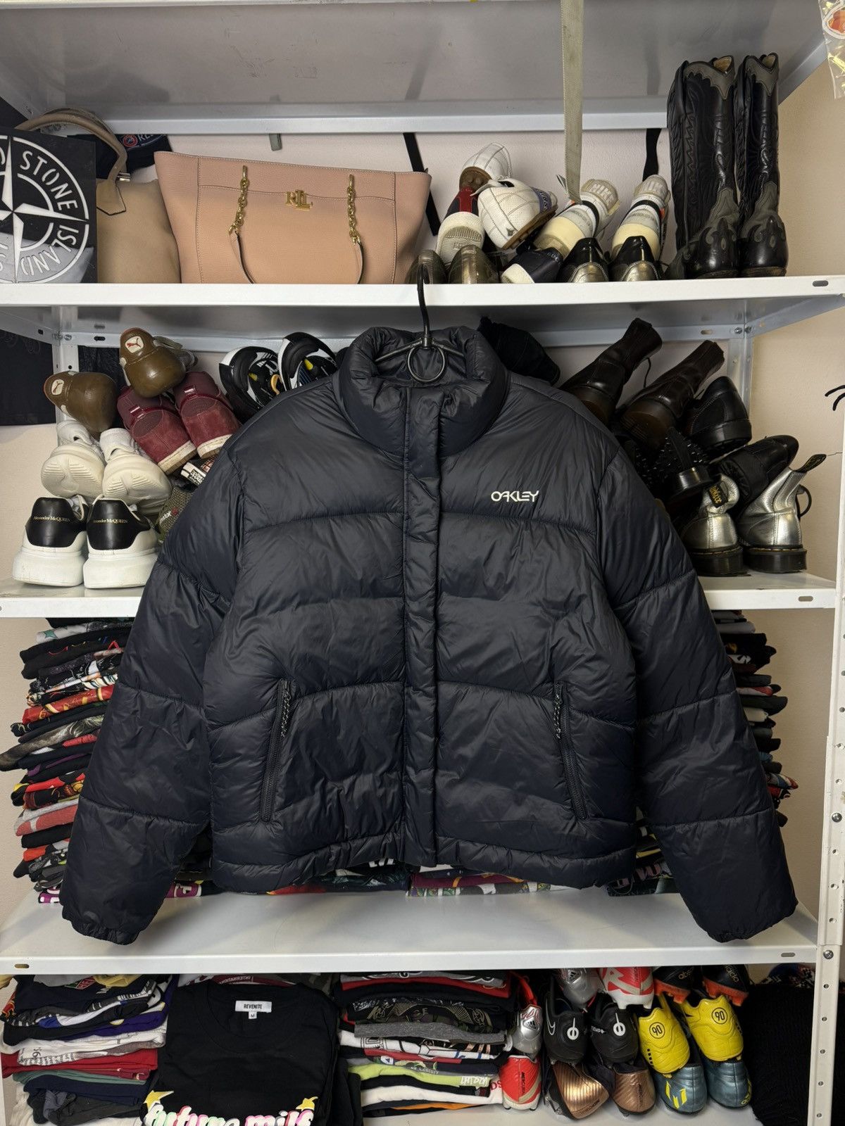 Oakley Vintage Oakley Black Puffer Jacket Y2K USA Size XL / US 12-14 / IT 48-50 - 1 Thumbnail