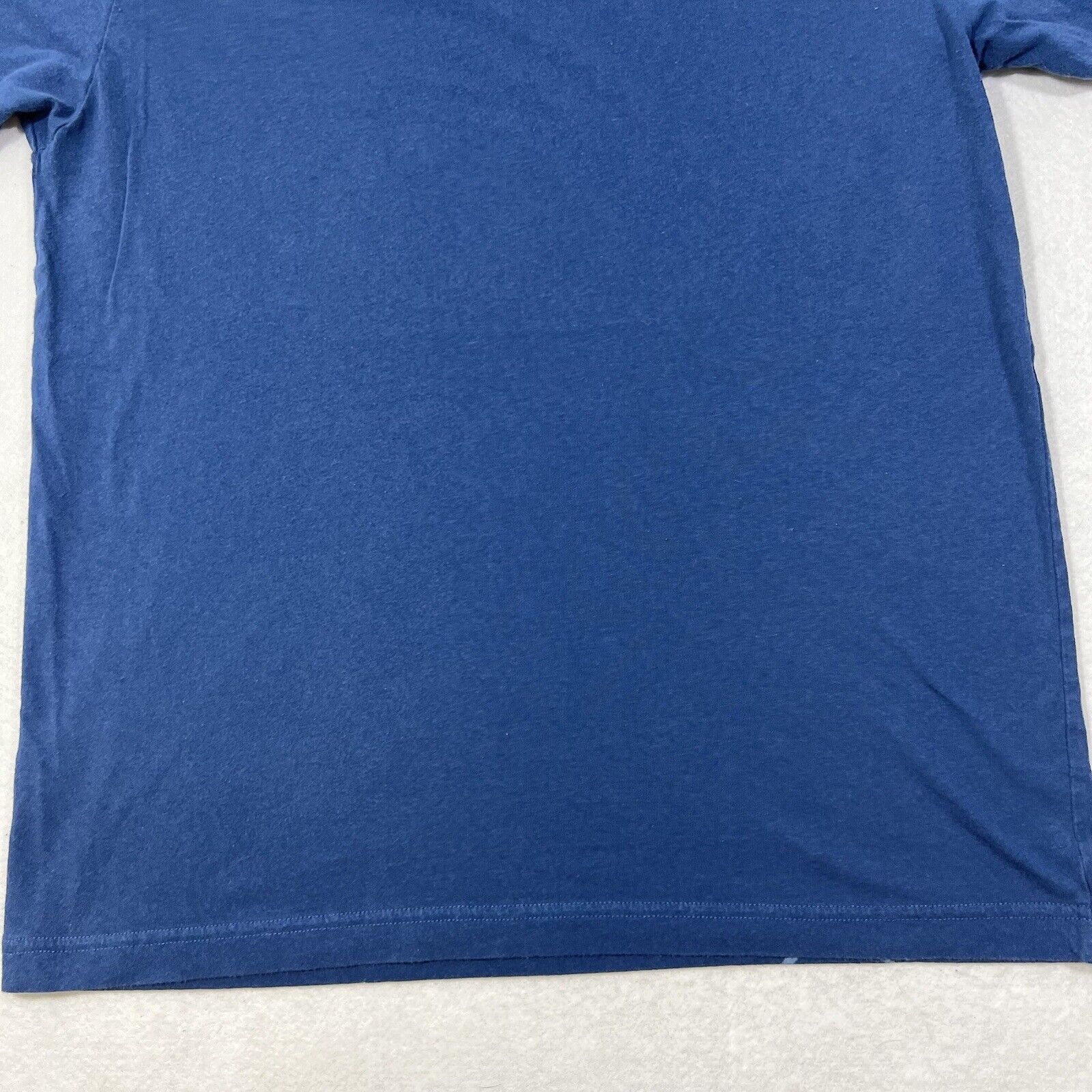 Uniqlo Disney Uniqlo Mickey Mouse Graphic Tee Short Sleeve T Shirt Size US M / EU 48-50 / 2 - 11 Thumbnail