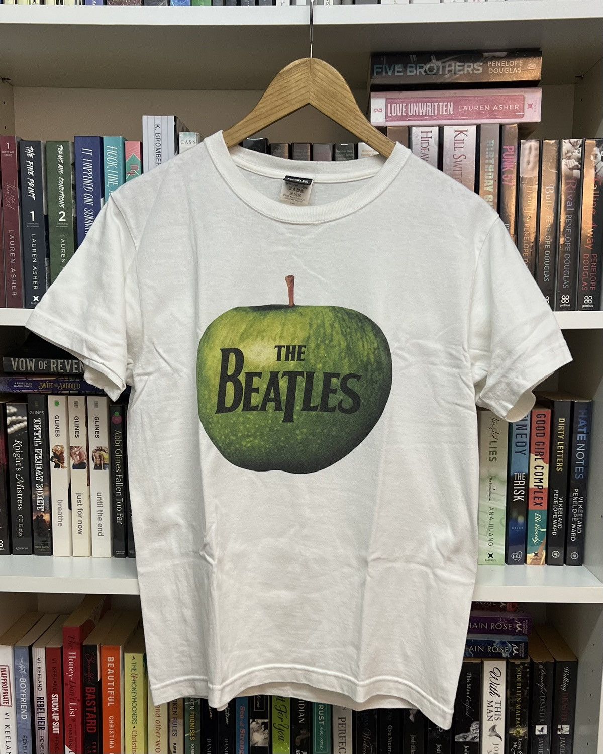 Band Tees 2020 The Beatles Official Merchandise Tee Size US M / EU 48-50 / 2 - 1 Thumbnail