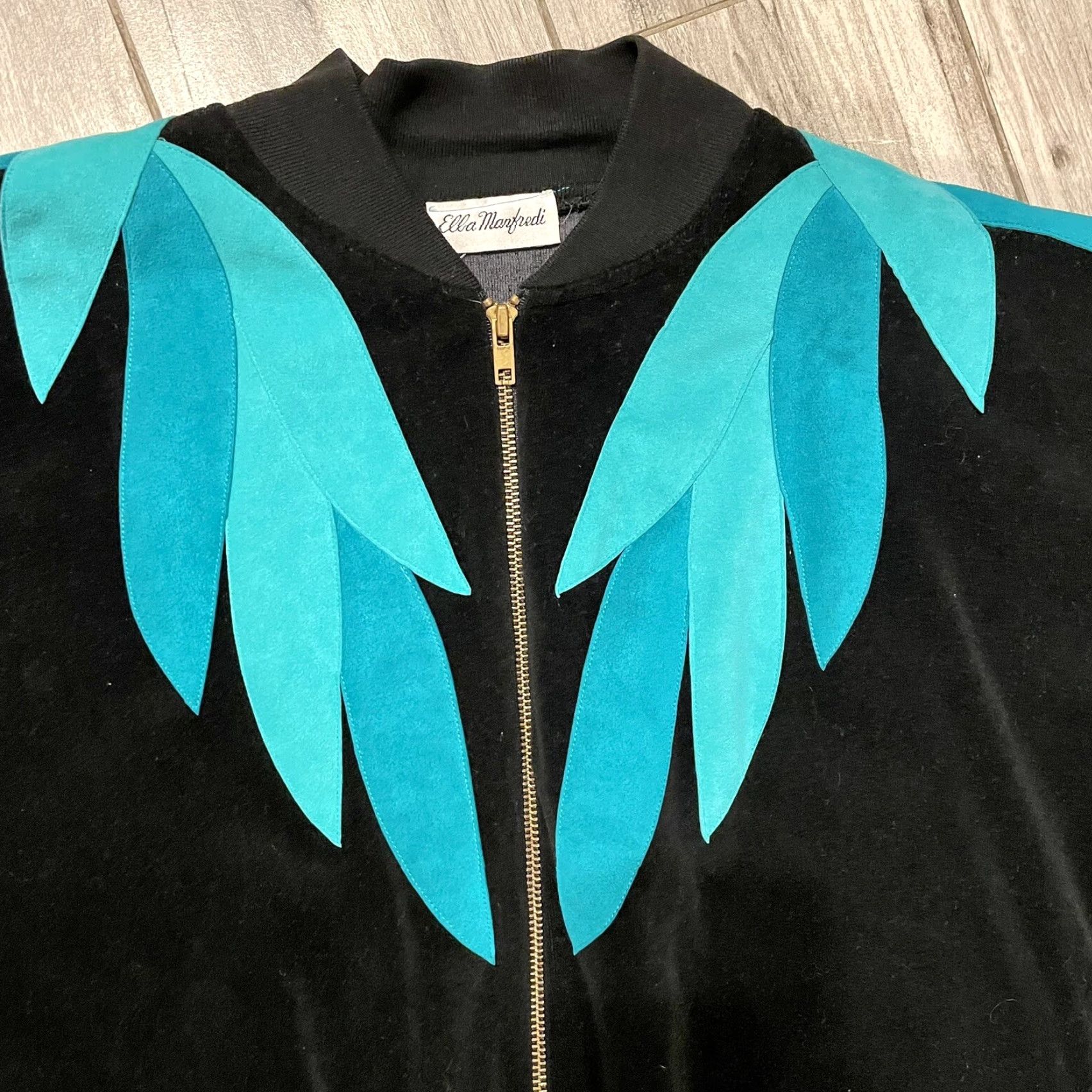 Velvet VTG Ella Manfredi Velvet Geometic Suede Full Zip USA Large Sweater Bingo Granny Size L / US 10 / IT 46 - 4 Thumbnail