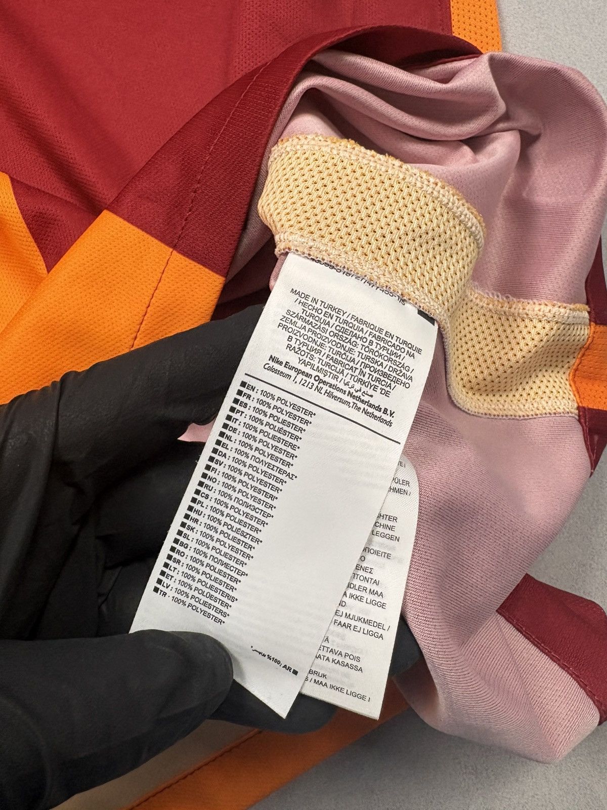 Nike Nike Galatasaray 2015 2016 Home Jersey Football Kit Shirt M Size US M / EU 48-50 / 2 - 11 Thumbnail