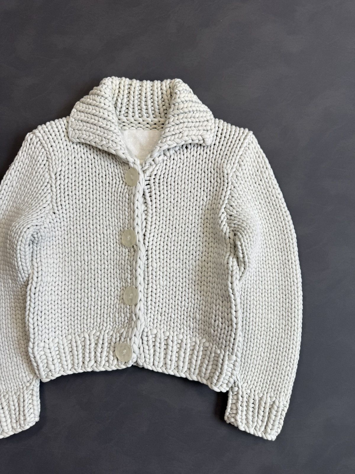 H&M × Maison Margiela Maison Margiela x H&M Doll Knit Cardigan Size XS / US 0-2 / IT 36-38 - 3 Thumbnail