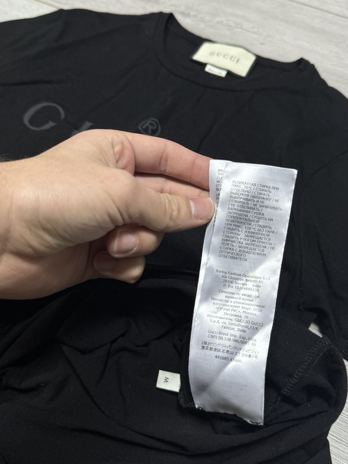 Gucci Gucci Italy spell out letters big logo tee shirt Size US M / EU 48-50 / 2 - 5 Thumbnail