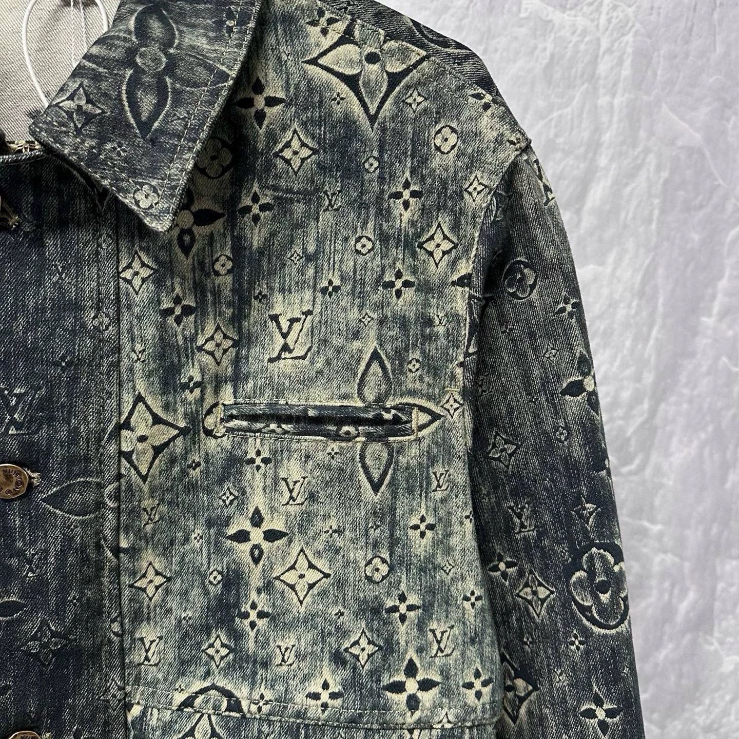 Louis Vuitton louis vuitton dyed denim jacket size 48 Size US M / EU 48-50 / 2 - 3 Thumbnail