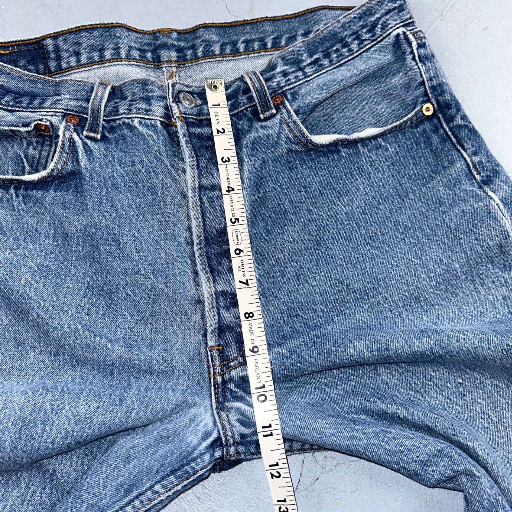 Levi's VINTAGE Levi's 501 Jeans Men 35x34 Light Wash Denim Straight Leg 90s USA Size US 35 - 6 Thumbnail