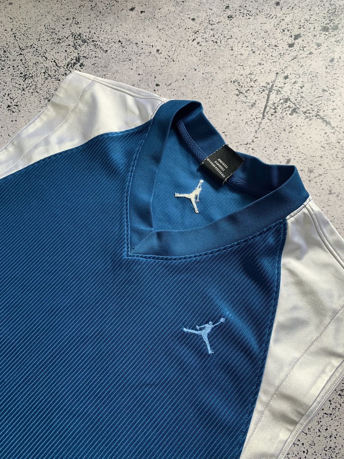 Jordan Brand Vintage Jordan Nike Sleeveless Tank Tops Basketball Jersey Size US S / EU 44-46 / 1 - 2 Thumbnail