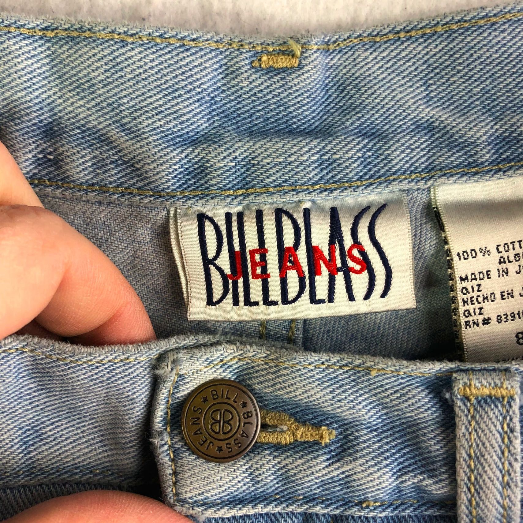 Bill Blass Bill Blass Womens Jeans Shorts Boyfriend 28" Waist Size 8 Blue Denim Cotton Regular Rise Mid Front Zip Size 28" / US 6 / IT 42 - 7 Thumbnail
