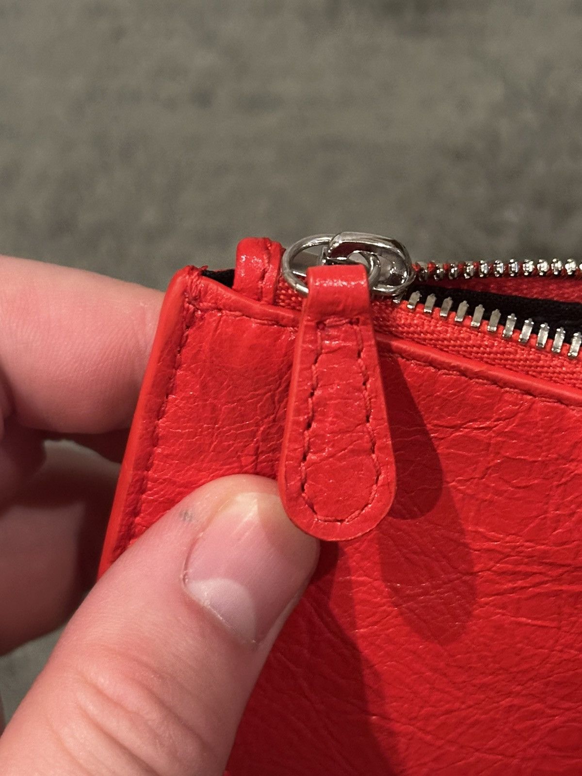 Balenciaga Red Le Cagole Coin Holder in Arena Lambskin Size ONE SIZE - 7 Thumbnail