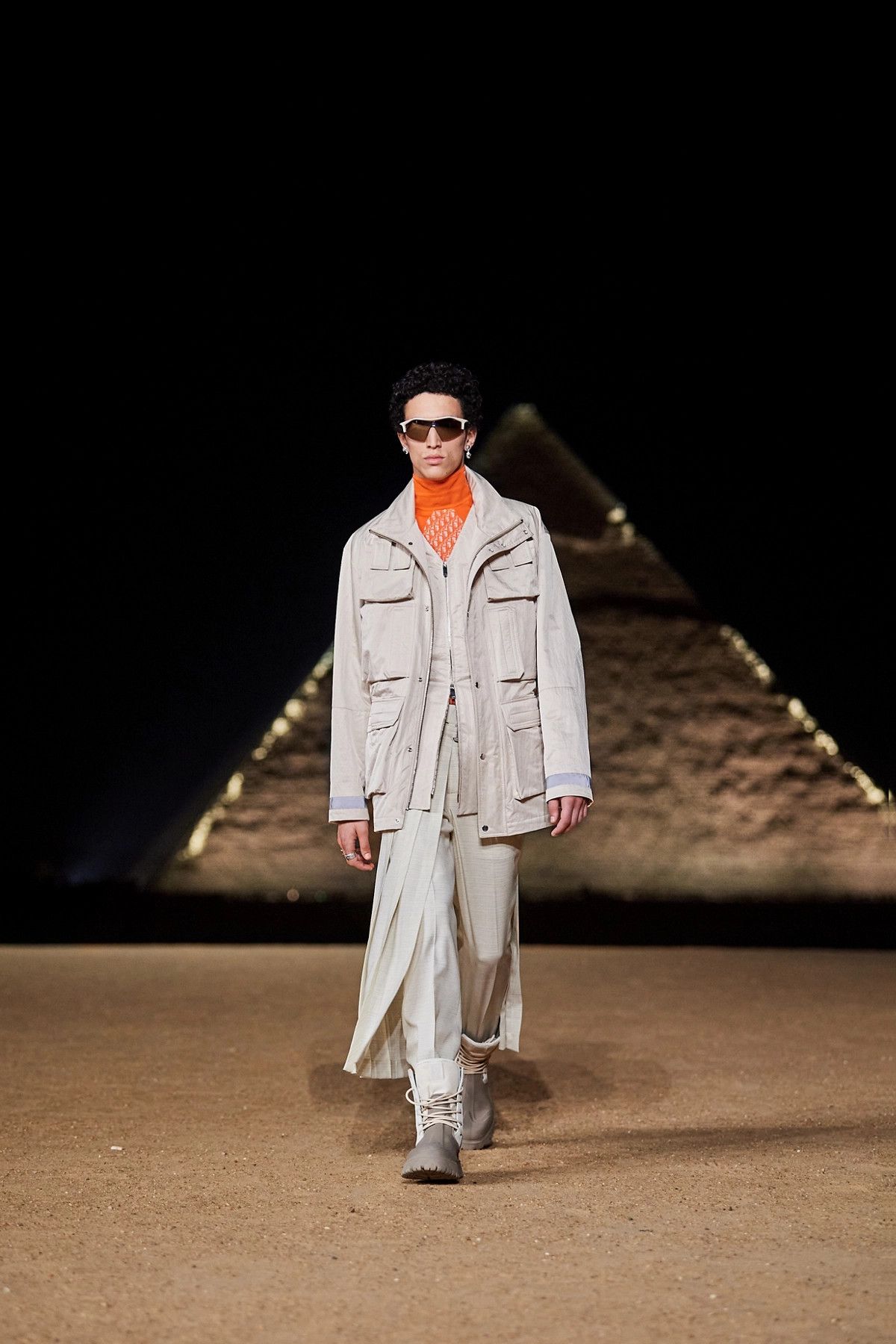 Dior o1bcso1str0125 Tailored Chinos in Off White Size US 34 / EU 50 - 4 Thumbnail