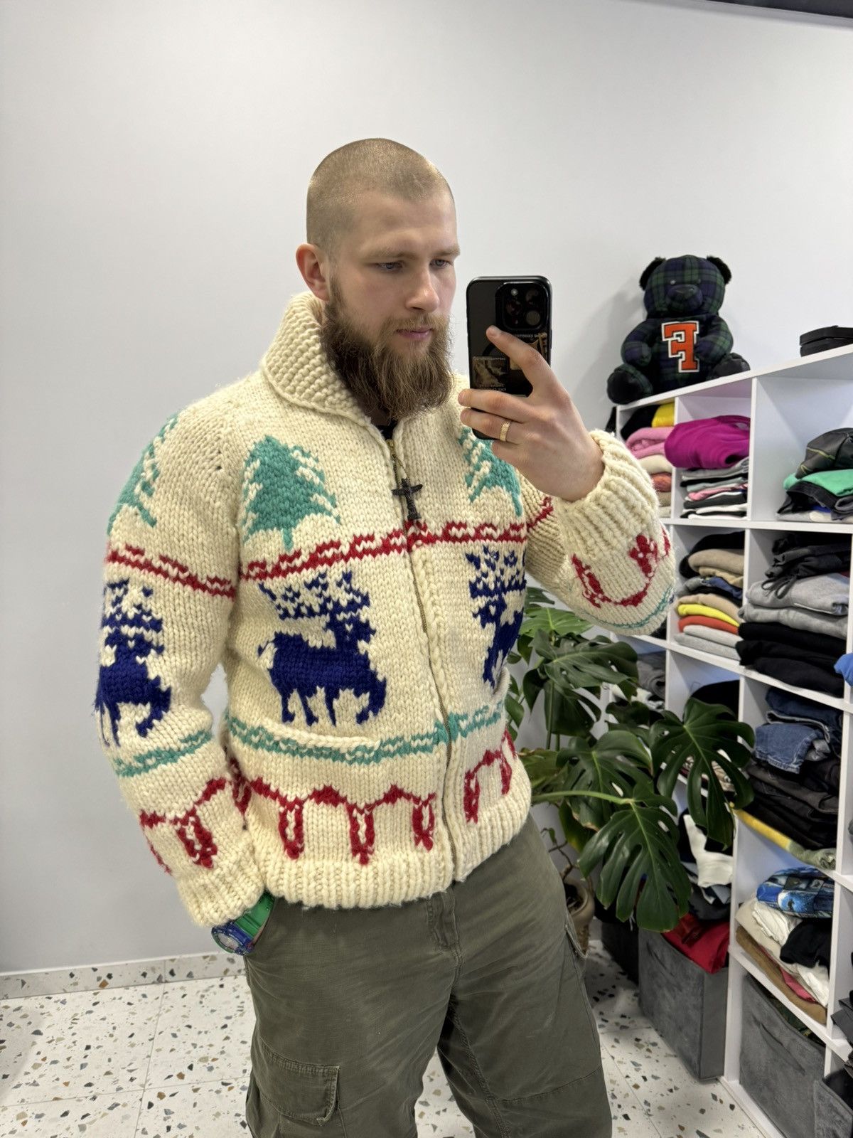 Kanata Hand Knits Kanata Vintage Wool Cowichan Knit sweater size L Size US L / EU 52-54 / 3 - 9 Thumbnail
