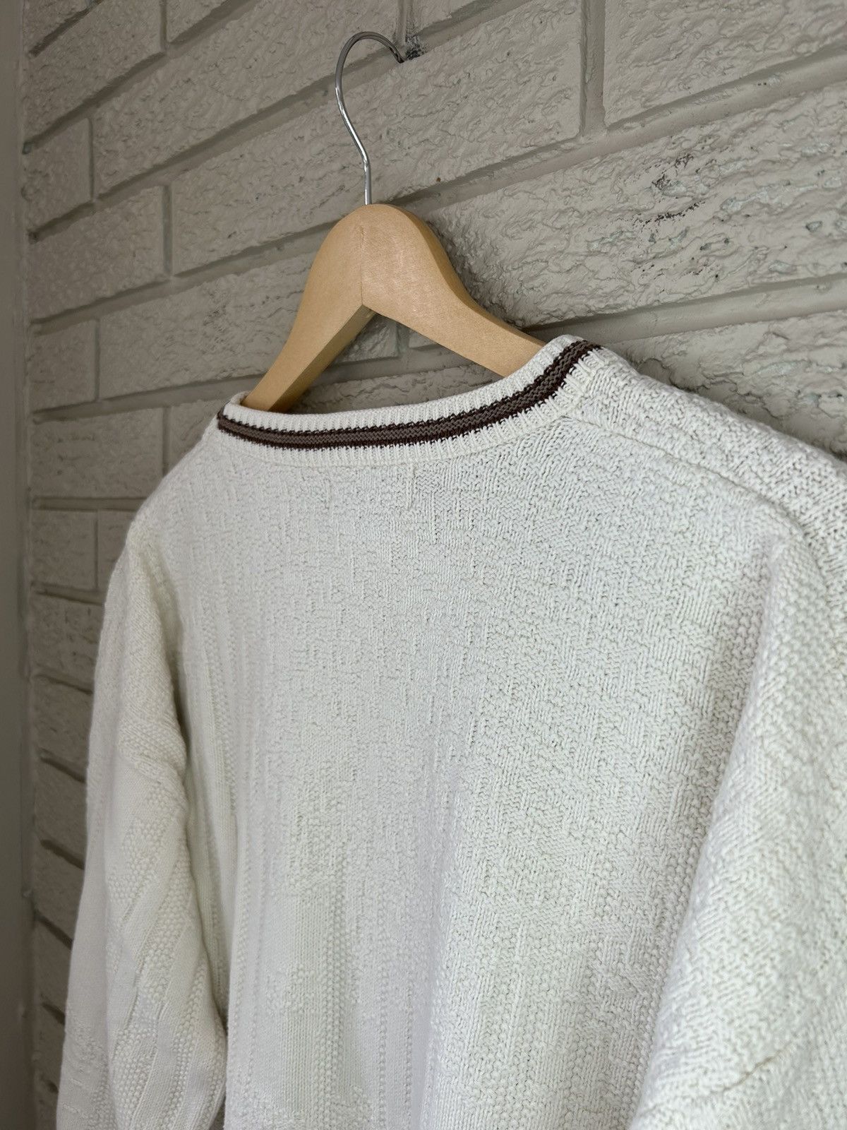 Vintage Vintage 90s Embroidered Deer Textured Knit Sweater Size US L / EU 52-54 / 3 - 6 Thumbnail
