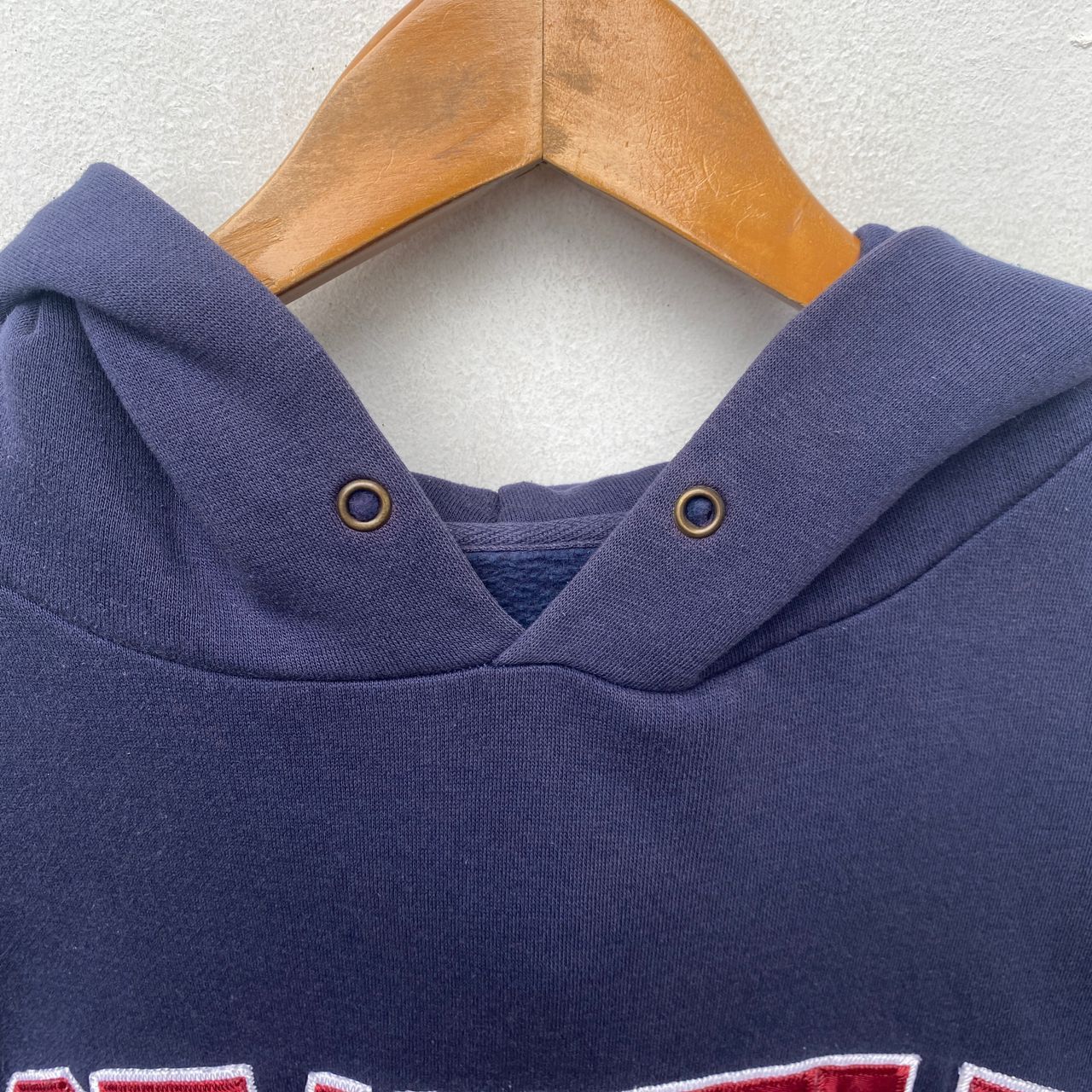 Vintage VINTAGE SEATTLE UNIVERSITY HOODIE MEDIUM PULLOVER Size US M / EU 48-50 / 2 - 6 Thumbnail
