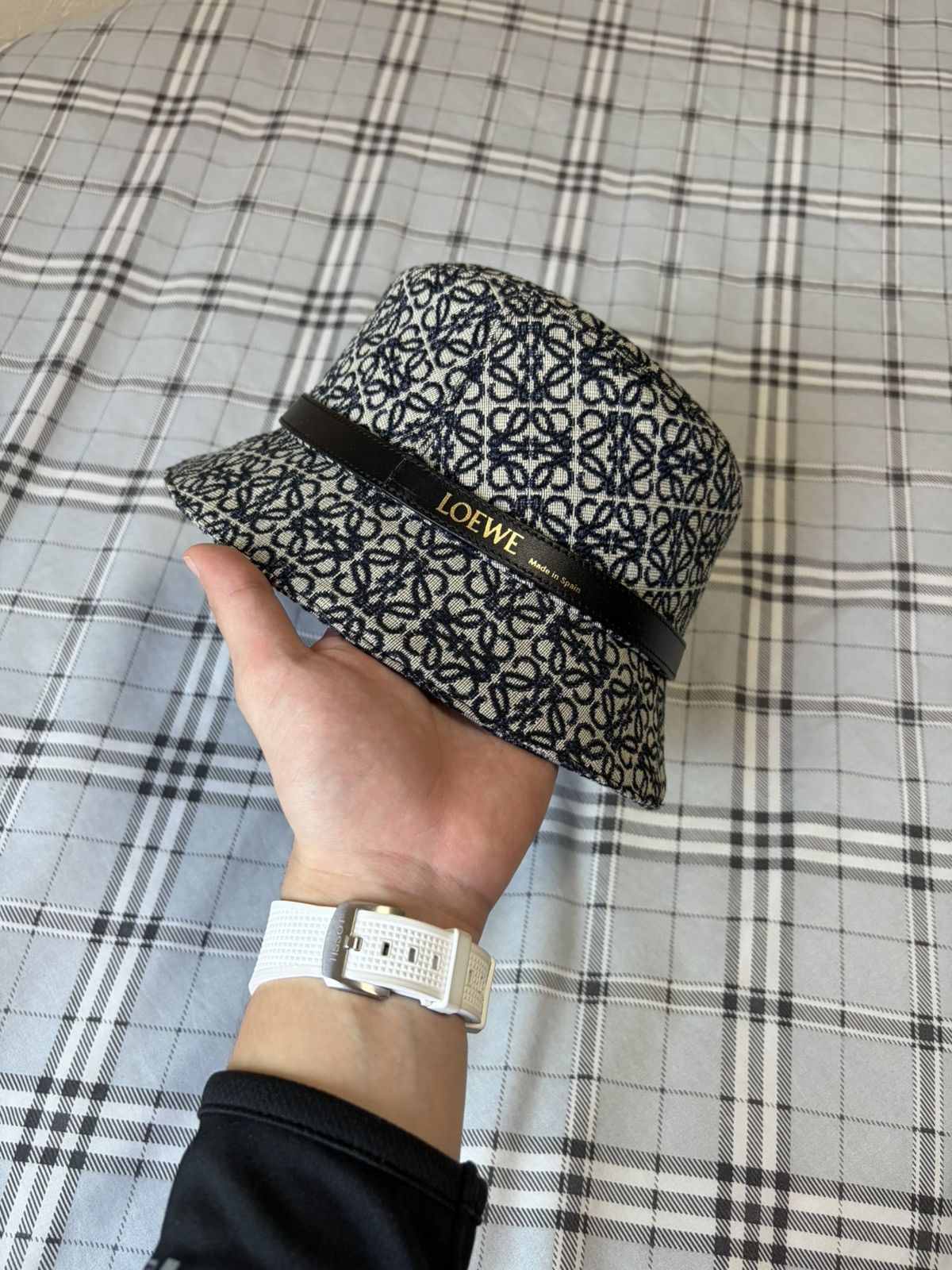 Loewe Loewe Anagram Bucket hat Size ONE SIZE - 1 Thumbnail