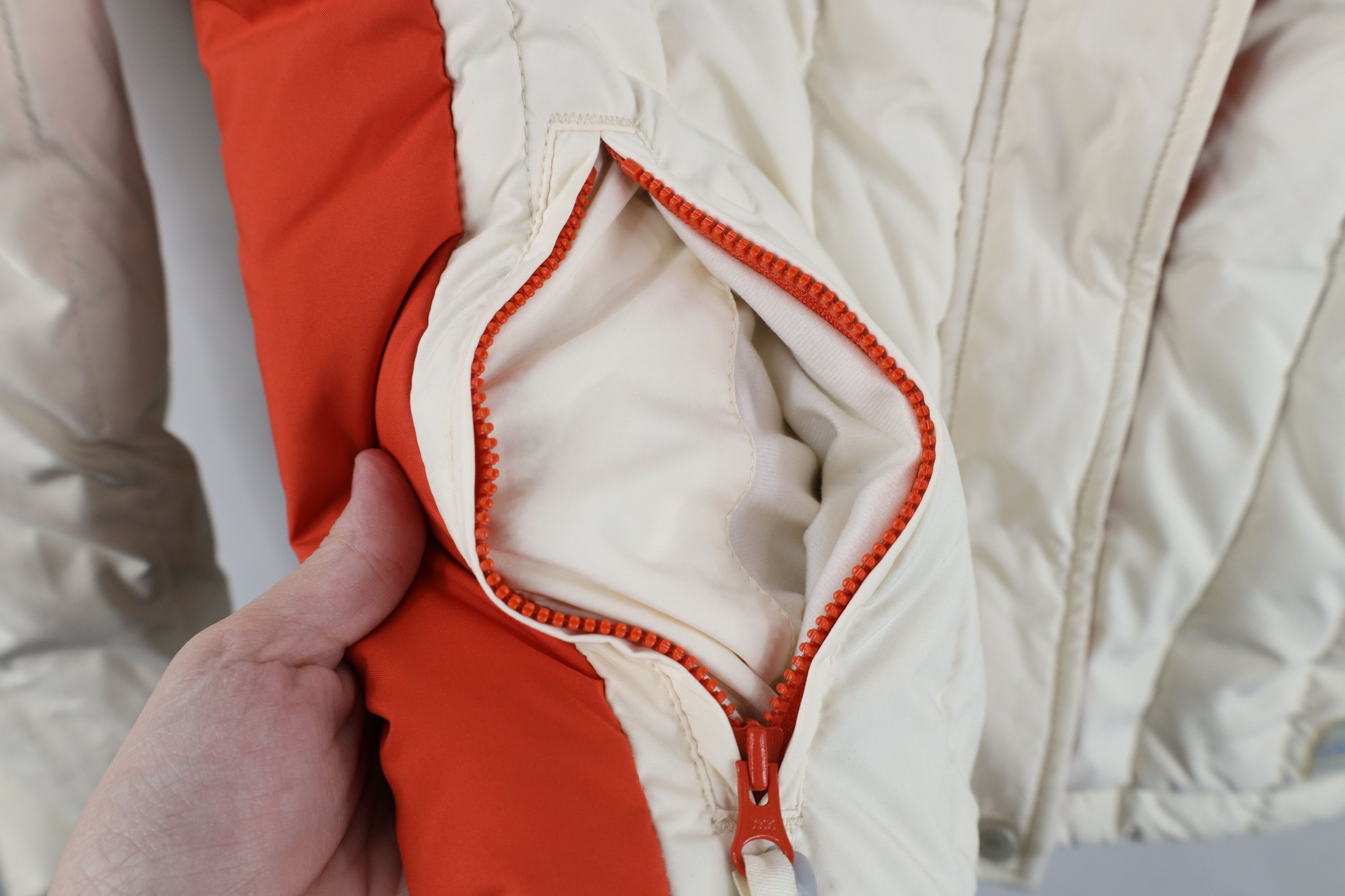 L.L. Bean Vintage LL Bean Block Duck Down Hooded Puffer Jacket Cream Size M / US 6-8 / IT 42-44 - 7 Thumbnail