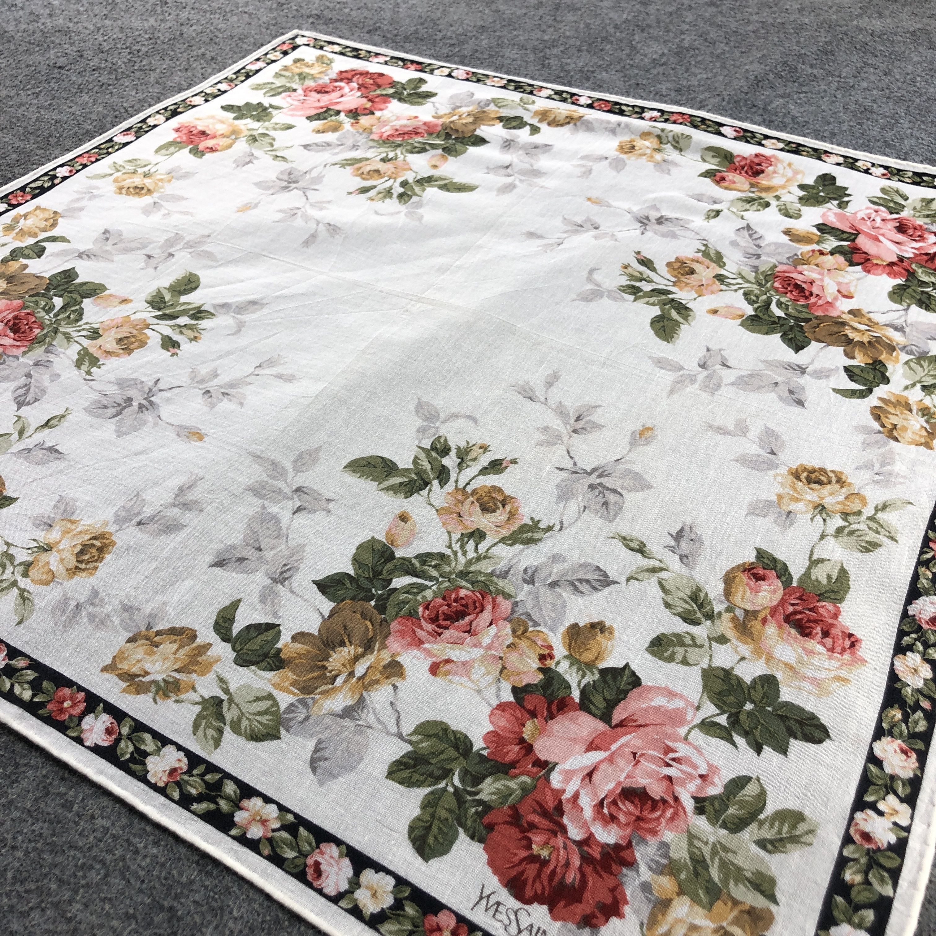 Yves Saint Laurent Yves Saint Laurent Handkerchief Neckerchief Bandana H2699 Size ONE SIZE - 3 Thumbnail