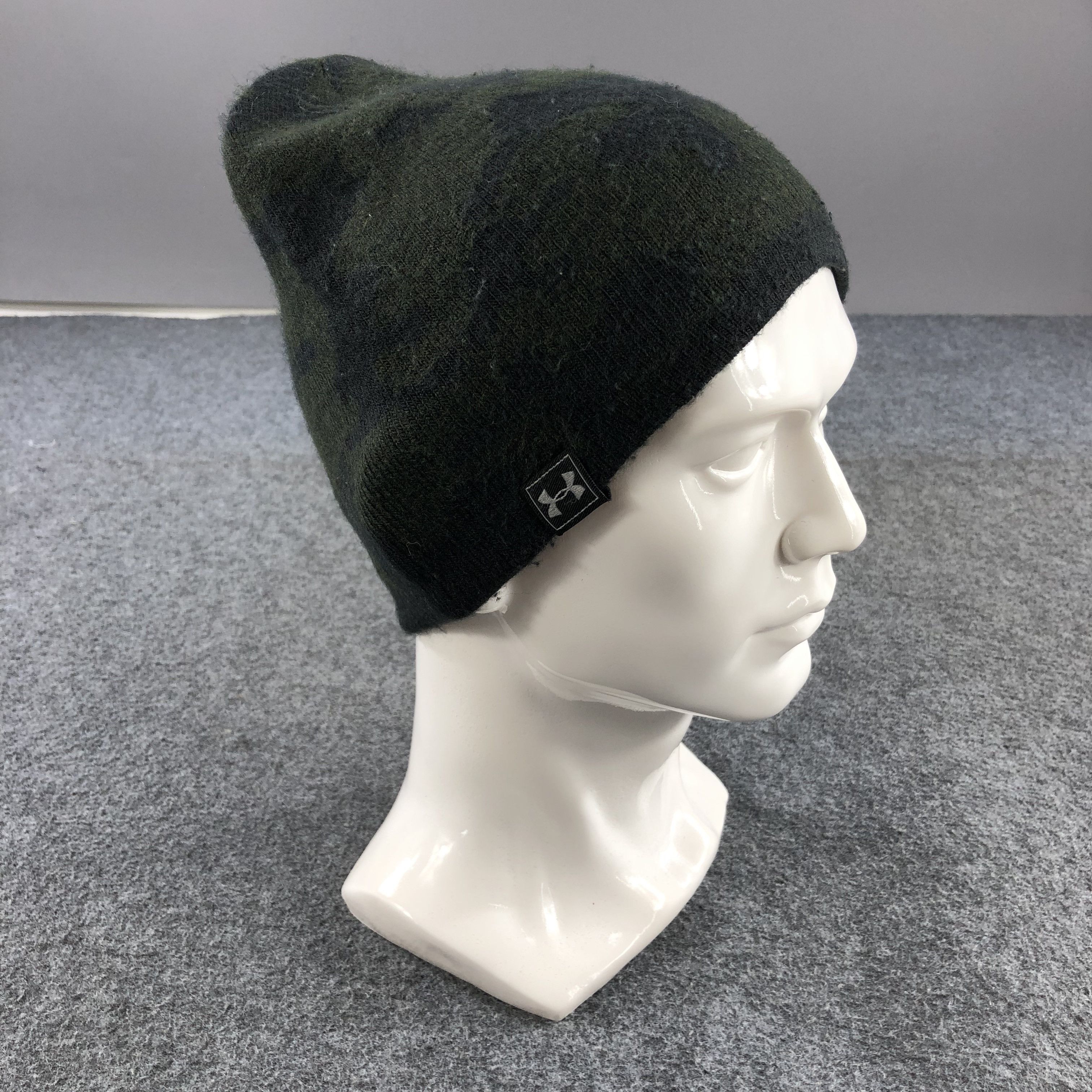 Under Armour Under Armor Camo Beanie Snowcap Snow Hat B308 Size ONE SIZE - 1 Thumbnail