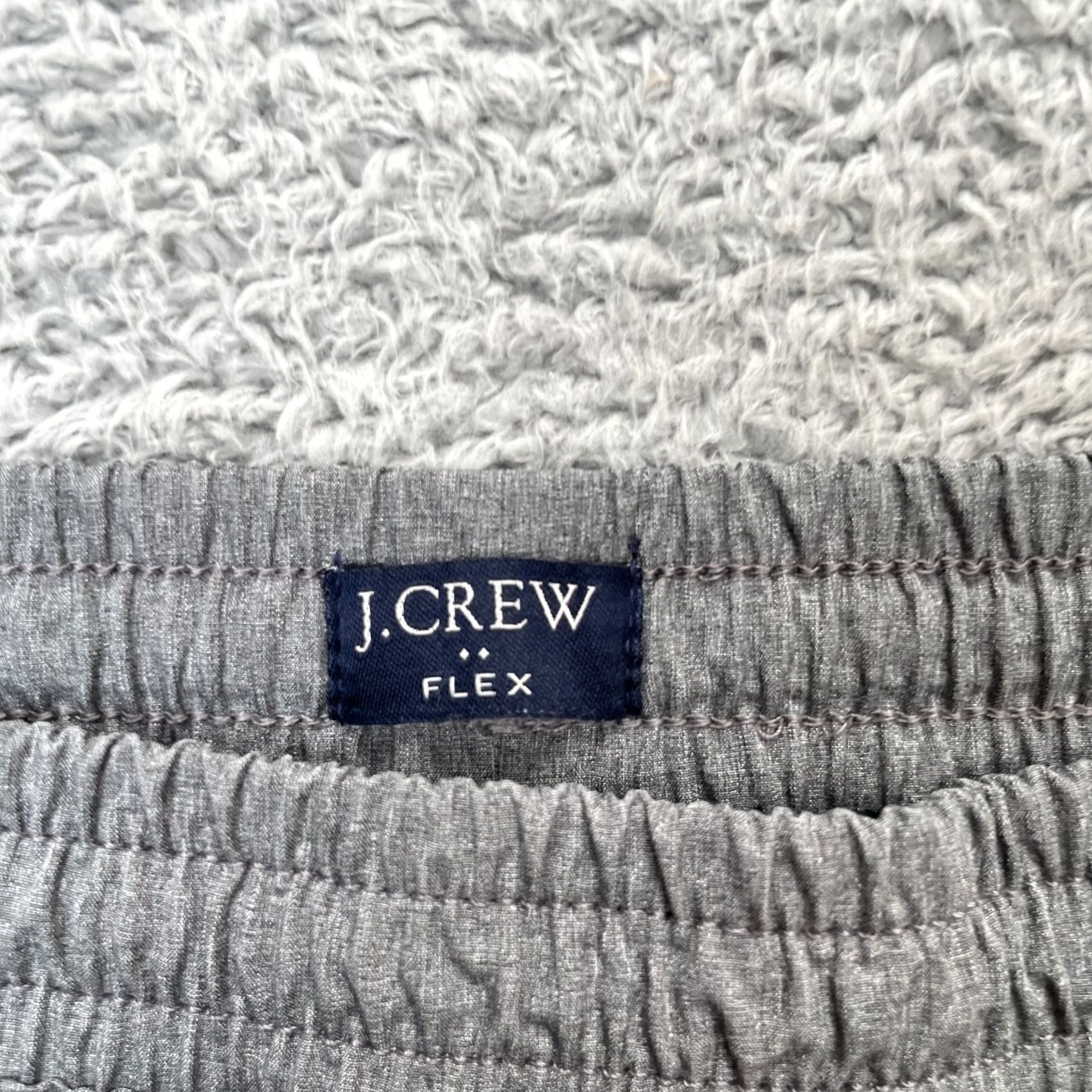 J.Crew J.CREW Shorts Mens Small Gray Flex Tech Drawstring Athletic Moisture Wicking Regular Inseam 8 in Pocket Slash Front Chino Sport Casual Size US 29 - 2 Thumbnail