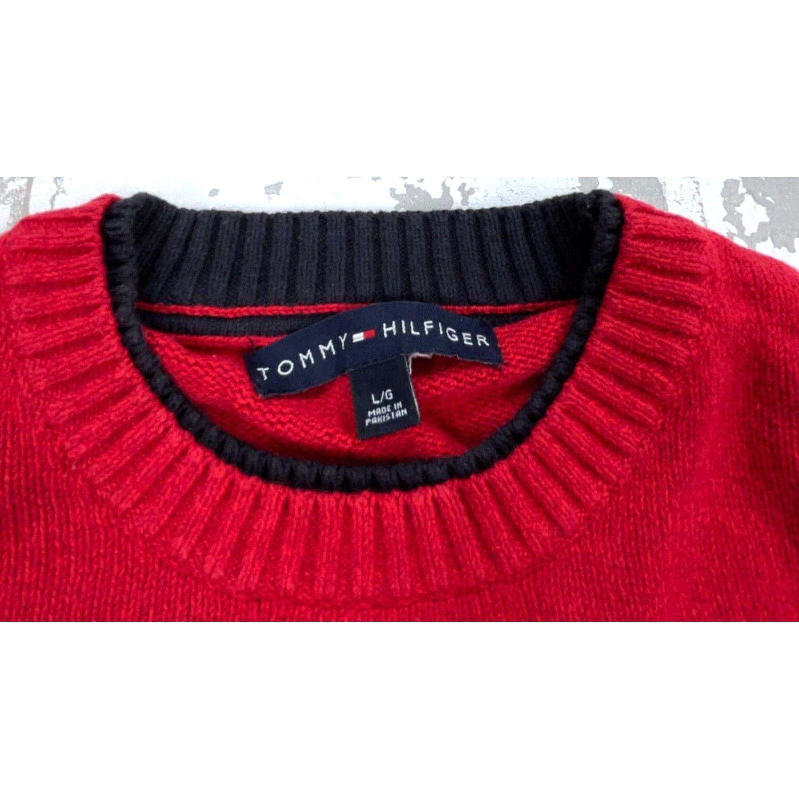 Tommy Hilfiger Tommy Hilfiger Sweater Mens Large Red Crew Neck Knit Pullover Classic Logo All Seasons Size US L / EU 52-54 / 3 - 3 Thumbnail