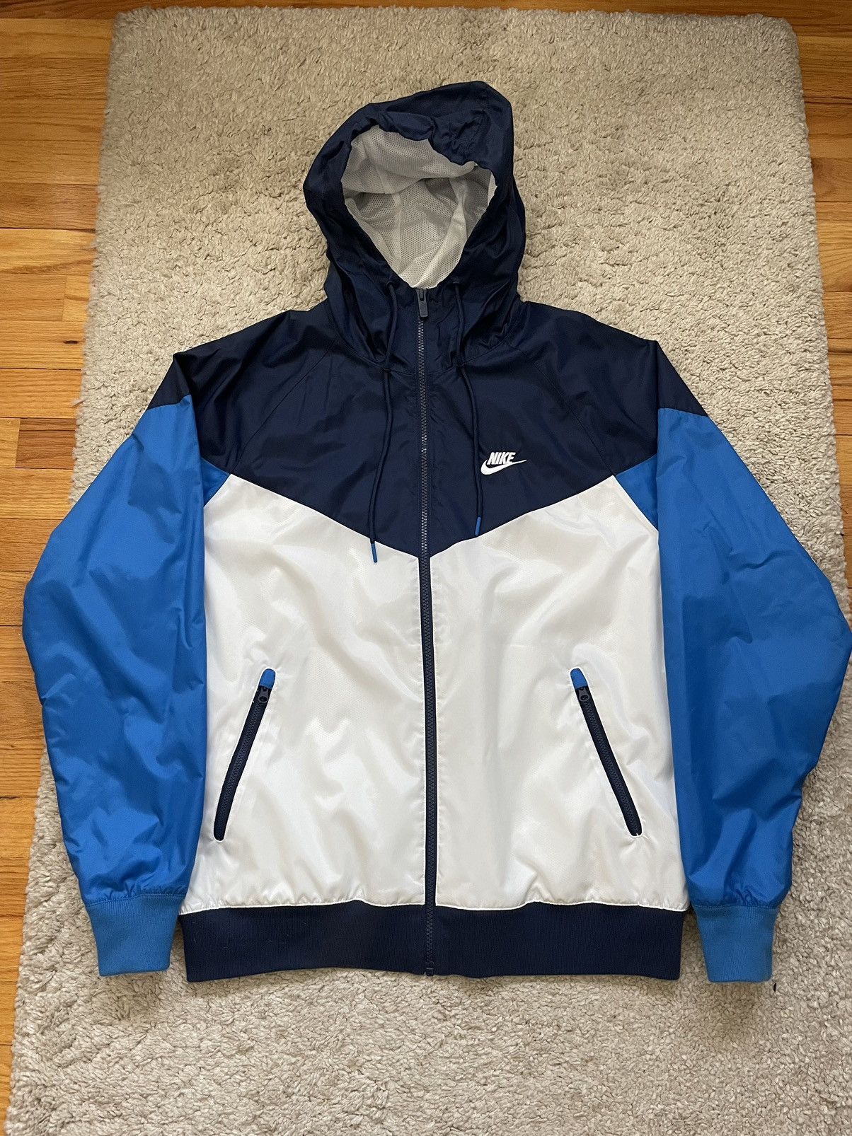 Vintage Nike blue windbreaker Size US M / EU 48-50 / 2 - 1 Thumbnail