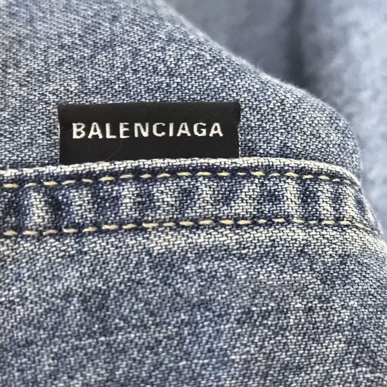 Balenciaga Balenciaga Washed Distressed Vest Size XS / US 0-2 / IT 36-38 - 7 Thumbnail