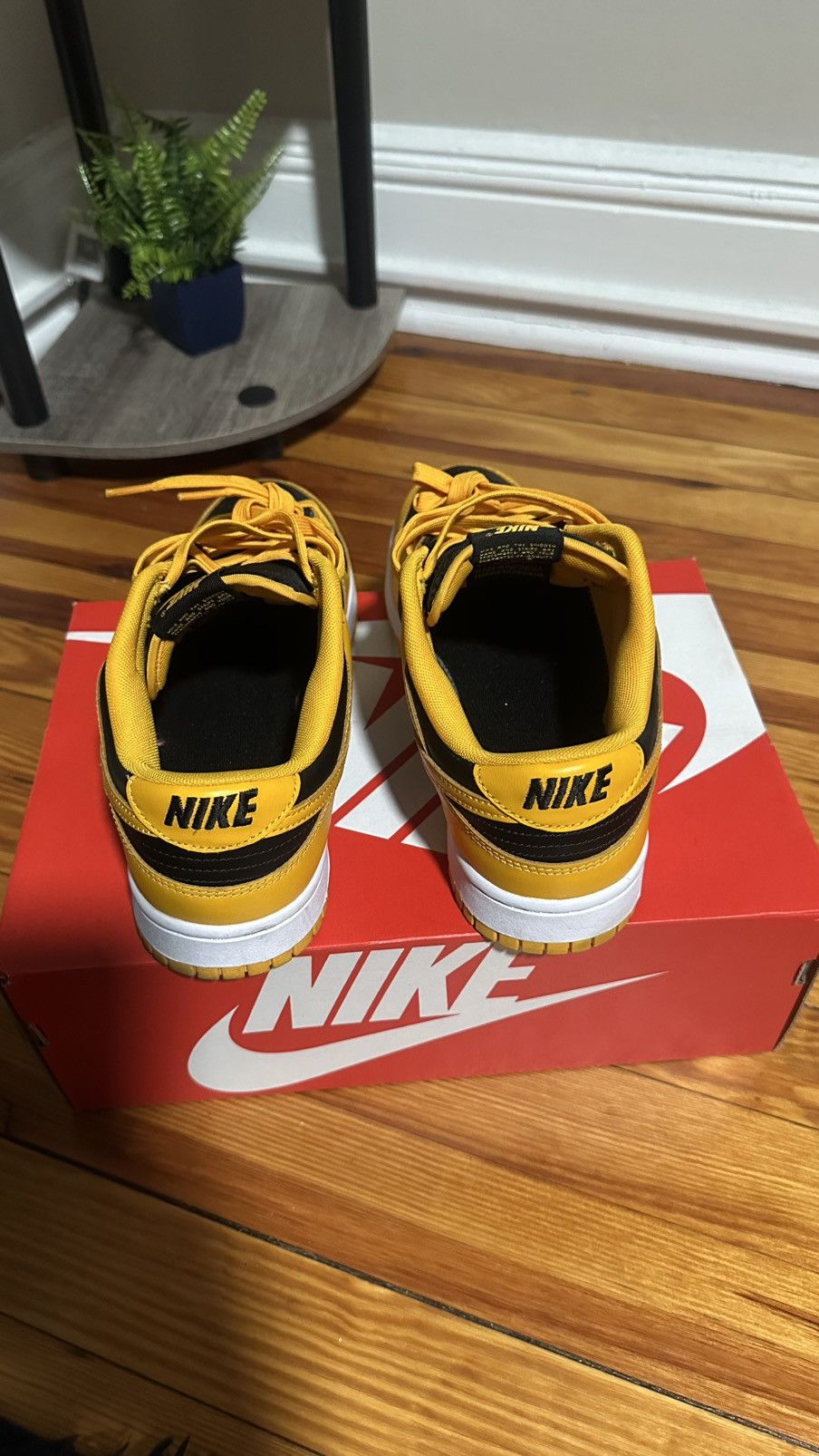 Nike Black & yellow dunks Size US 10 / EU 43 - 4 Thumbnail