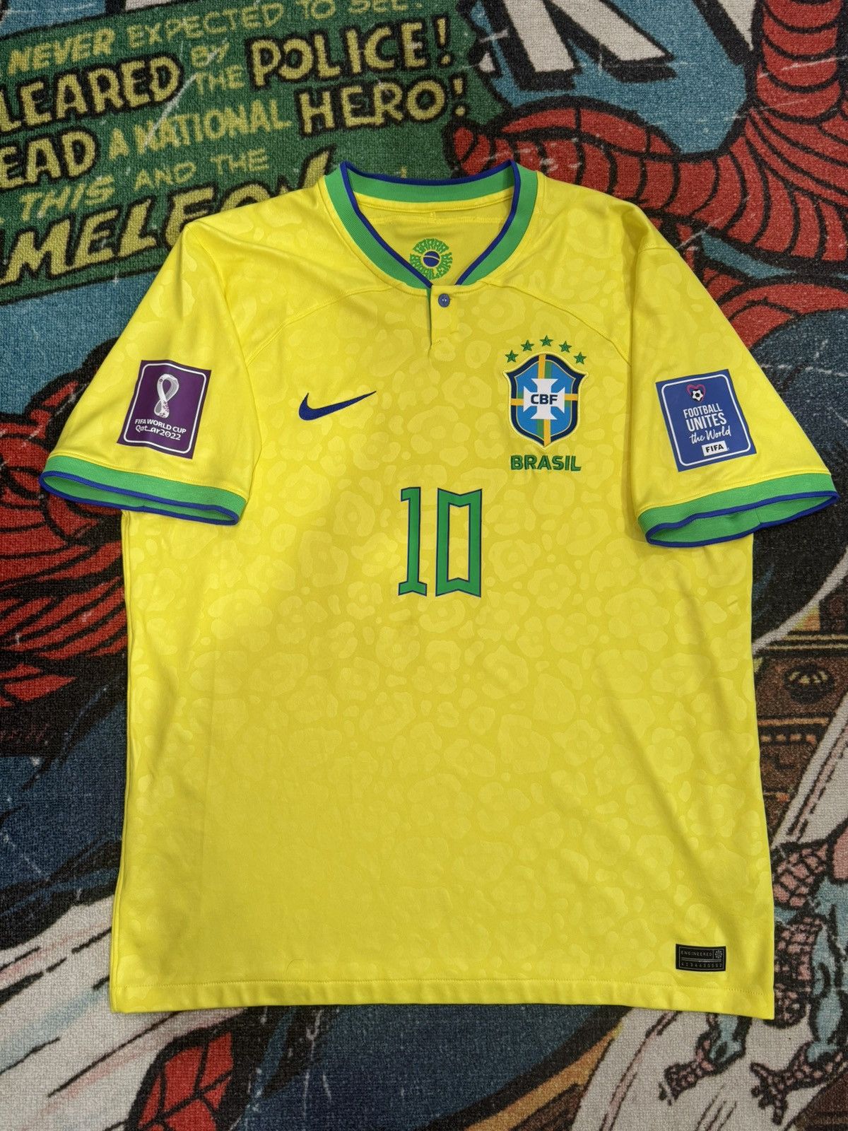 Nike Brazil 2022 WC Neymar Jr #10 home jersey Size US L / EU 52-54 / 3 - 3 Thumbnail