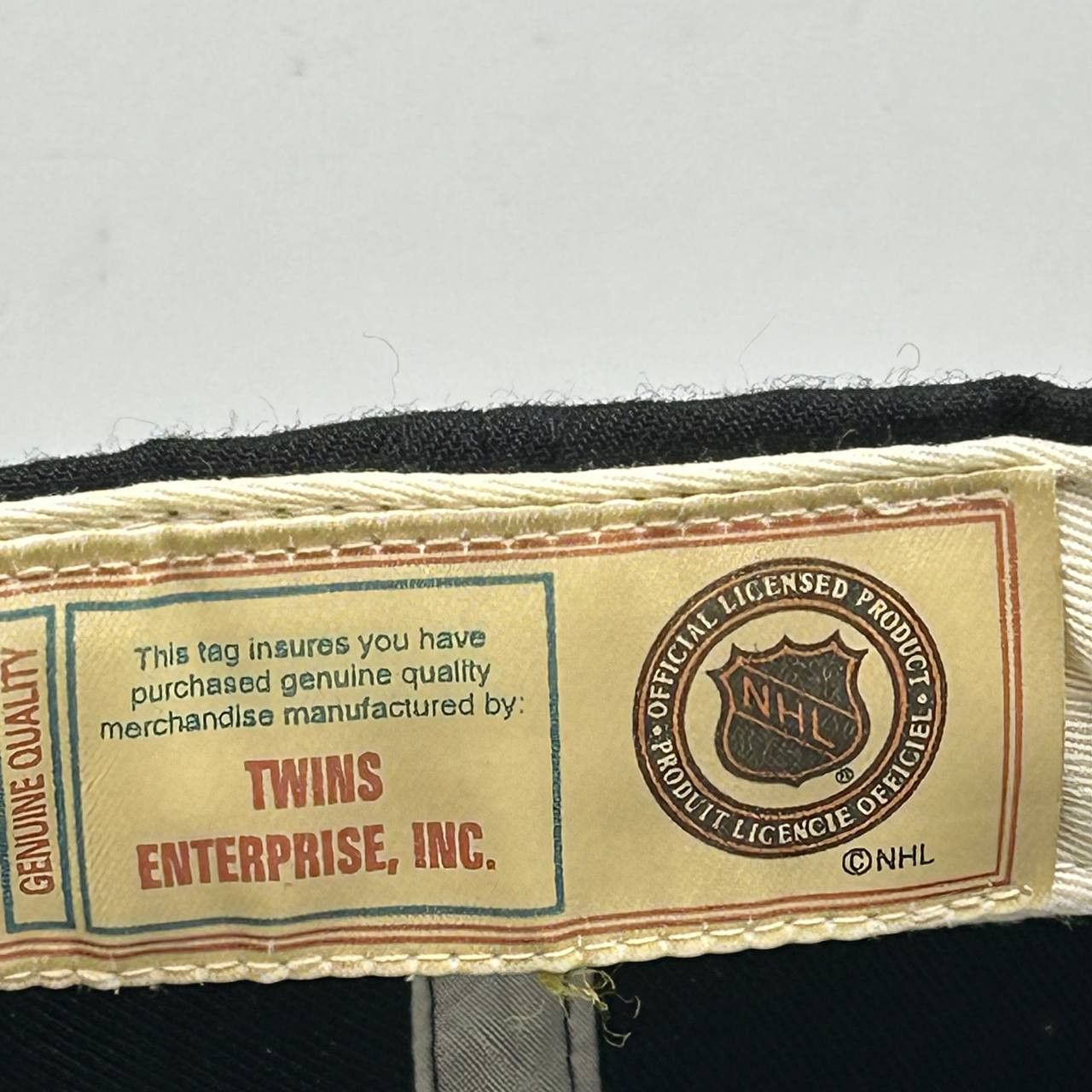 Twins Enterprise Inc. Vintage Anaheim Ducks Hat Men Black NHL Strap Back Cap Size ONE SIZE - 7 Thumbnail