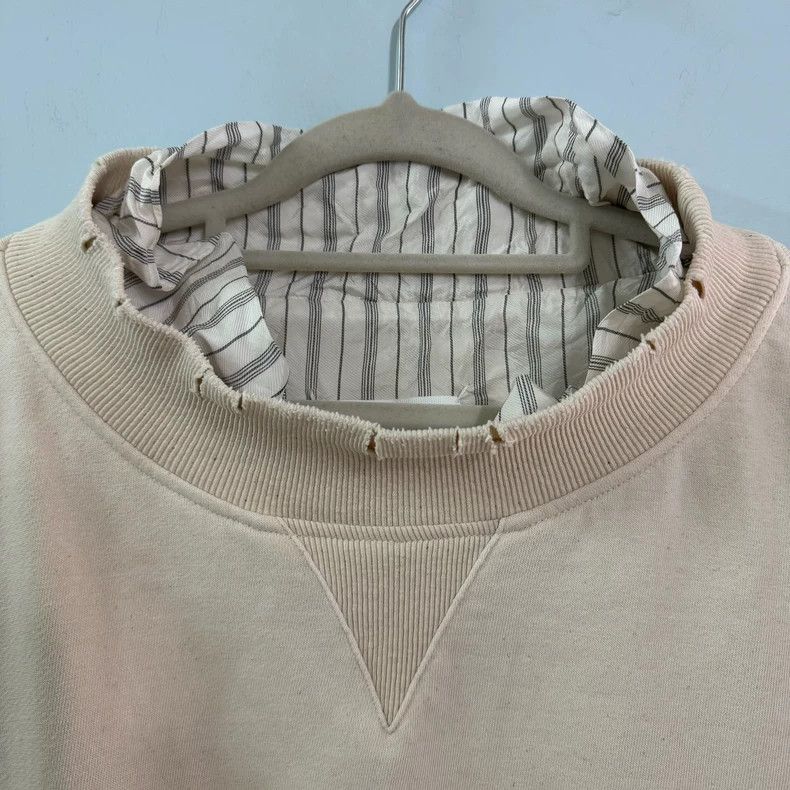 Maison Margiela Maison Margiela Two white fakes make old sweatshirts 2501-N Size US S / EU 44-46 / 1 - 8 Thumbnail
