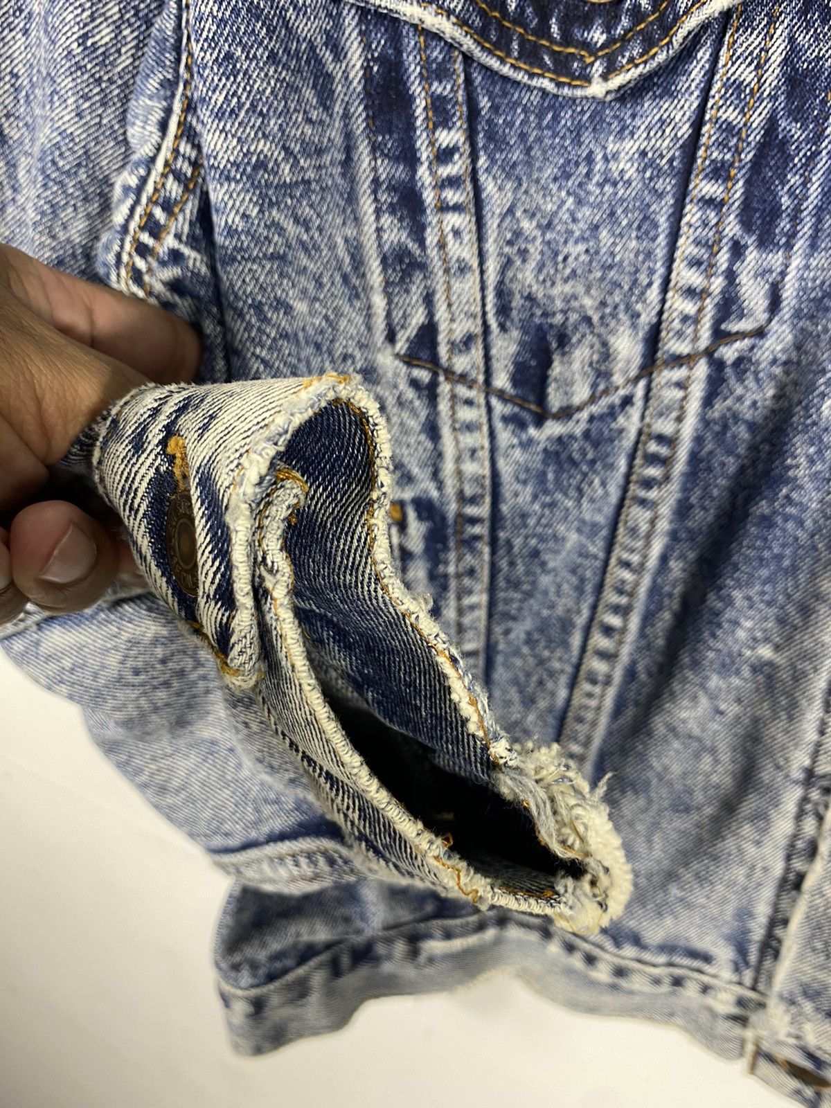 Levi's Vintage Clothing Vintage Levis Distressed Denim Button Jacket Size US M / EU 48-50 / 2 - 7 Thumbnail