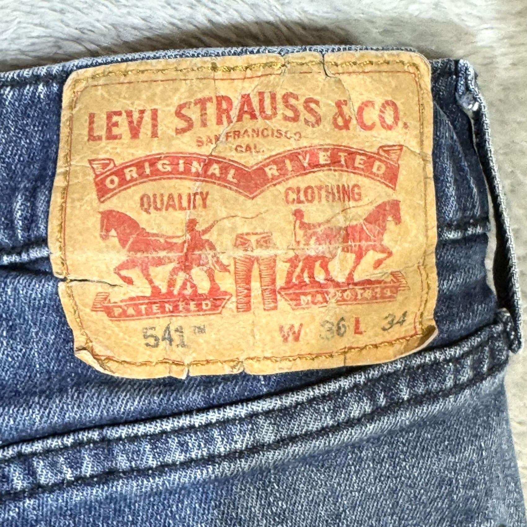 Levi's VINTAGE? No. Levi’s 514 Jeans Mens 40x30 Blue Straight Leg Denim Low Rise Zip Fly Size US 40 / EU 56 - 4 Thumbnail