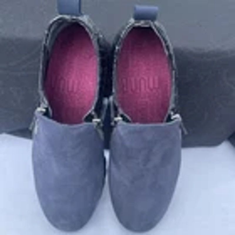 Other Munro Womens Barb Patent Leather/Suede Slip On Loafers Shoes Size US 7 / IT 37 - 8 Thumbnail
