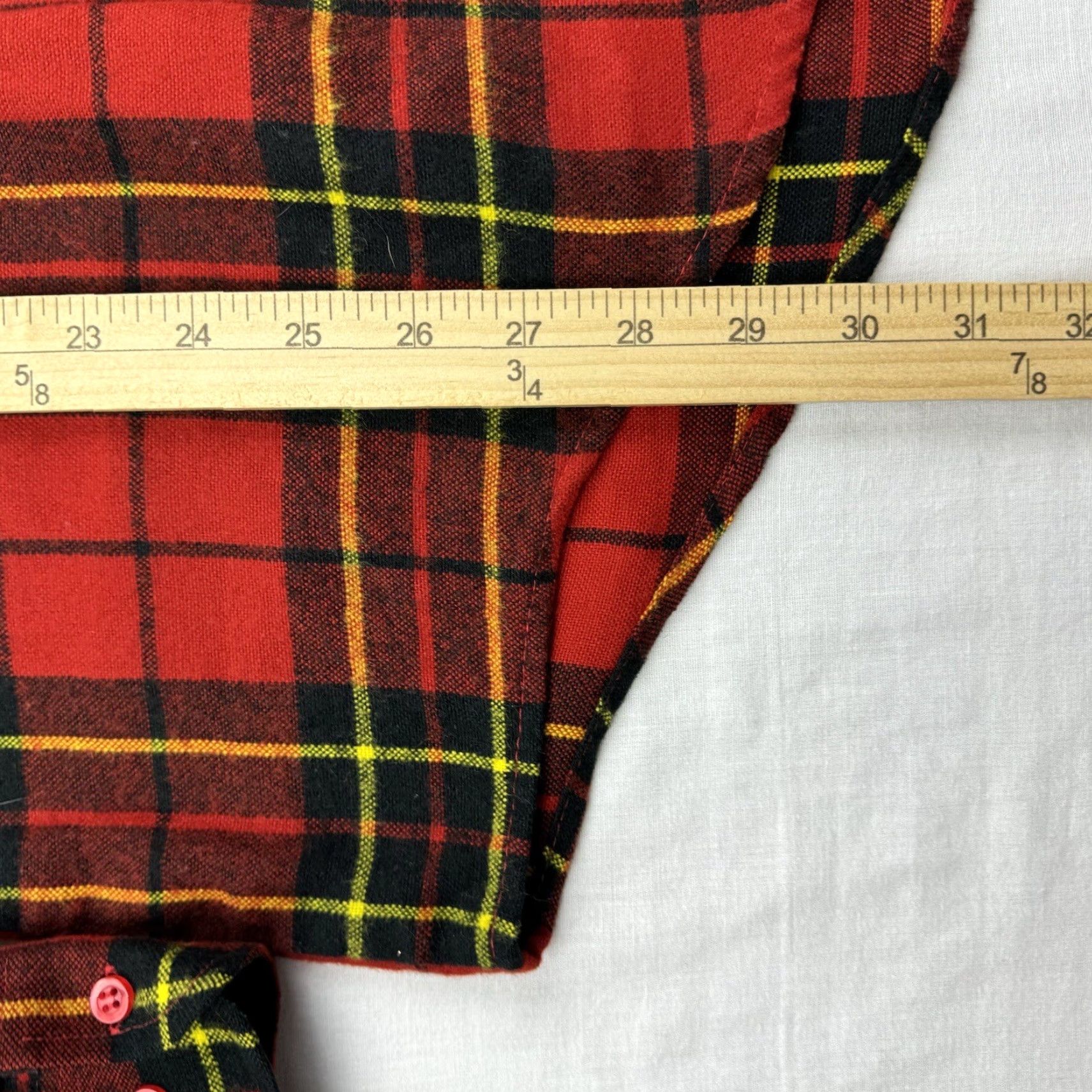 Vintage VINTAGE Ozark Trail Flannel Button-Up Men’s Large Red Plaid 90s Workwear Casual Travel Shirt Size US L / EU 52-54 / 3 - 5 Thumbnail