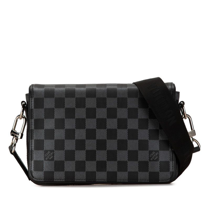 Louis Vuitton Louis Vuitton Louis Vuitton Damier Infini Studio Crossbody Bag N50007 Black PVC Leather Canvas Crossbody Bag N50007 in Very Good Condition Size ONE SIZE - 1 Thumbnail