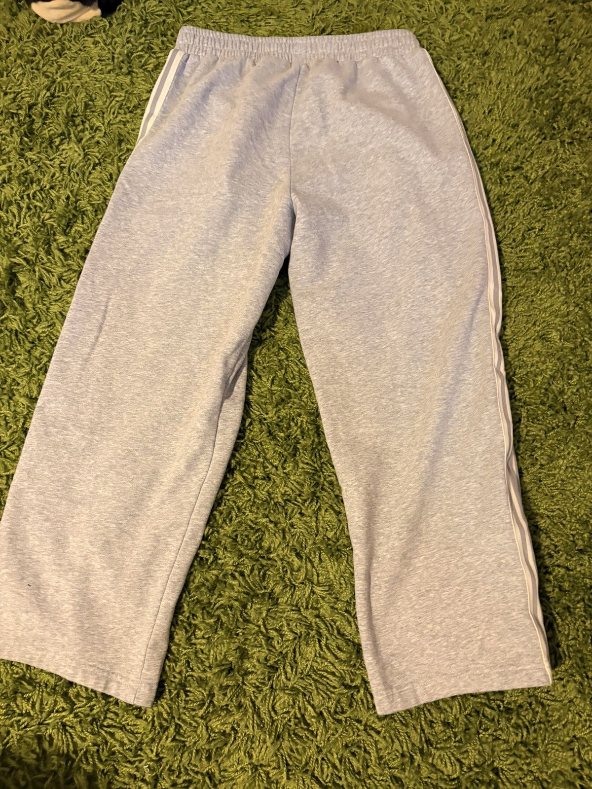 The GV Gallery Lil leon raspberry hills gray comfy sweatpants Size US 32 / EU 48 - 5 Thumbnail