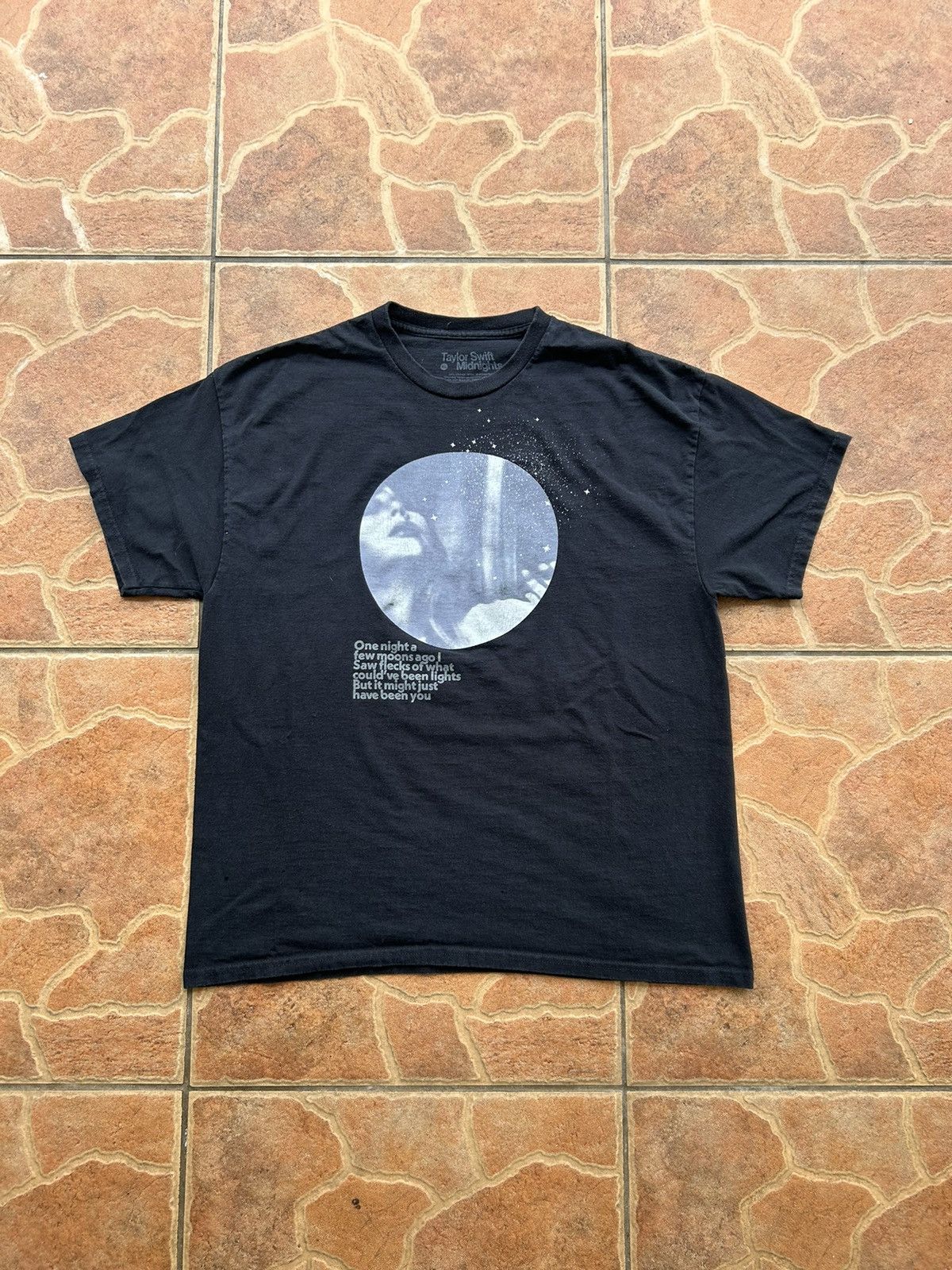 Vintage RARE Taylor swift concert tee Size US XL / EU 56 / 4 - 1 Thumbnail