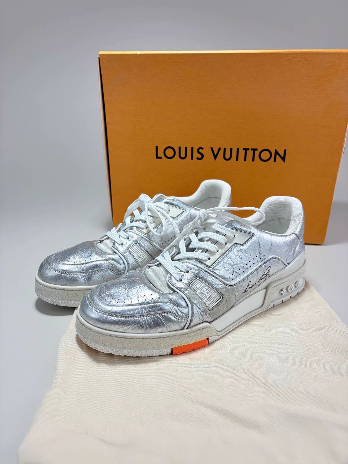 Louis Vuitton LOUIS VUITTON LV TRAINER Metallic Silver Sneakers Size US 9 / EU 42 - 1 Thumbnail